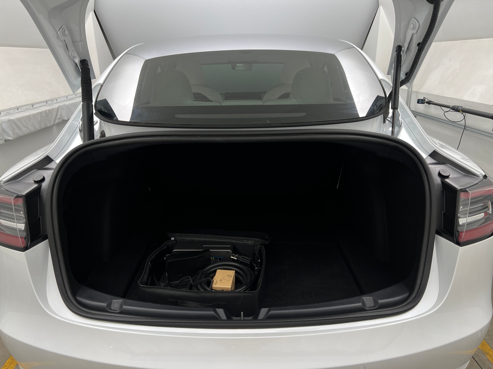 Thumbnail: 2022 Tesla Model 3 - 6