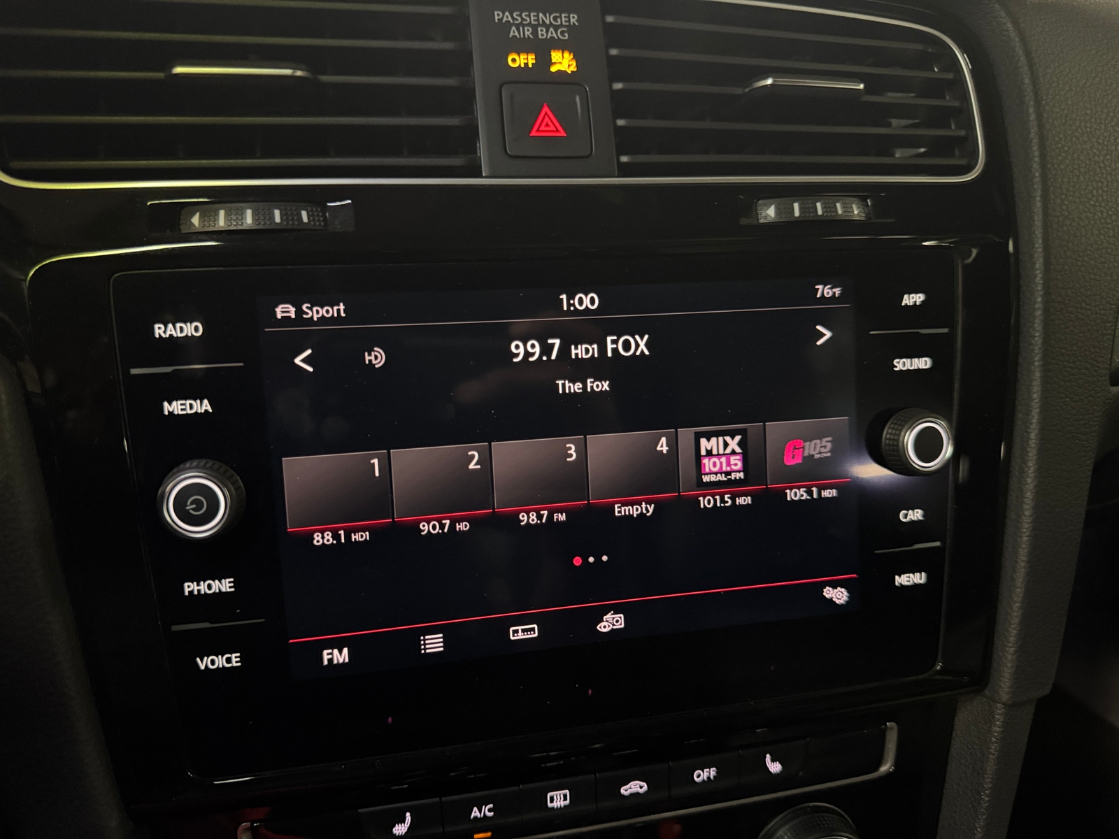 Thumbnail: 2019 Volkswagen Golf - 3