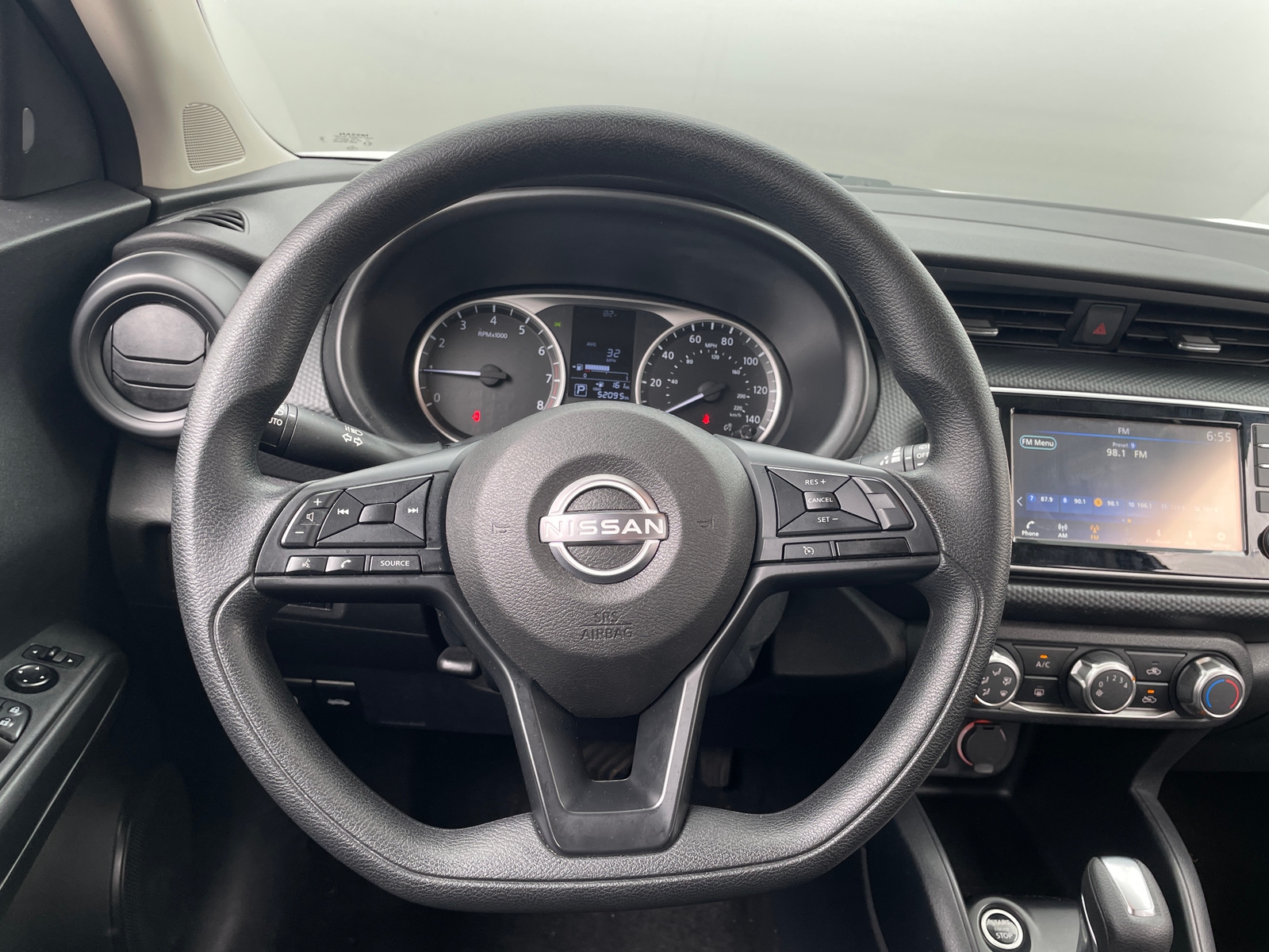 Thumbnail: 2024 Nissan Kicks - 5