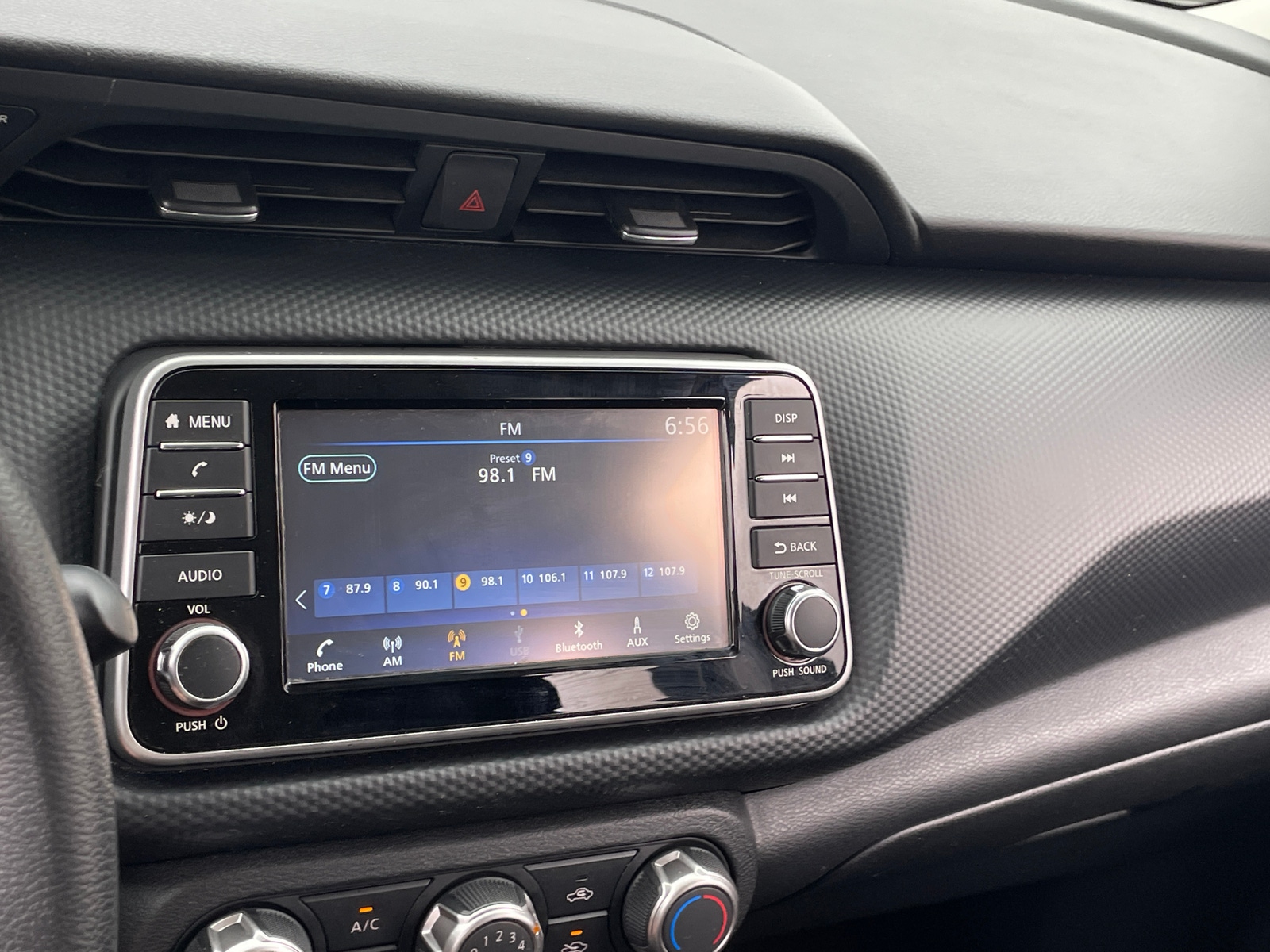 Thumbnail: 2024 Nissan Kicks - 4