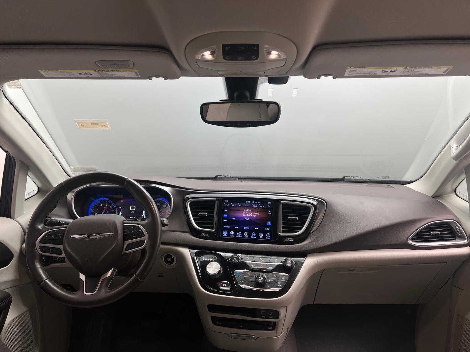 Thumbnail: 2017 Chrysler Pacifica - 2