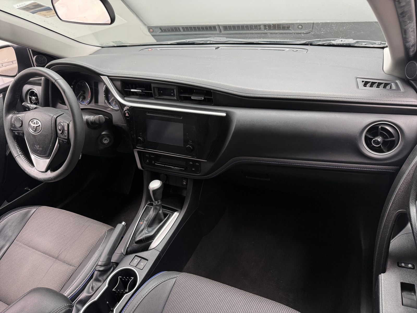 Thumbnail: 2018 Toyota Corolla - 3