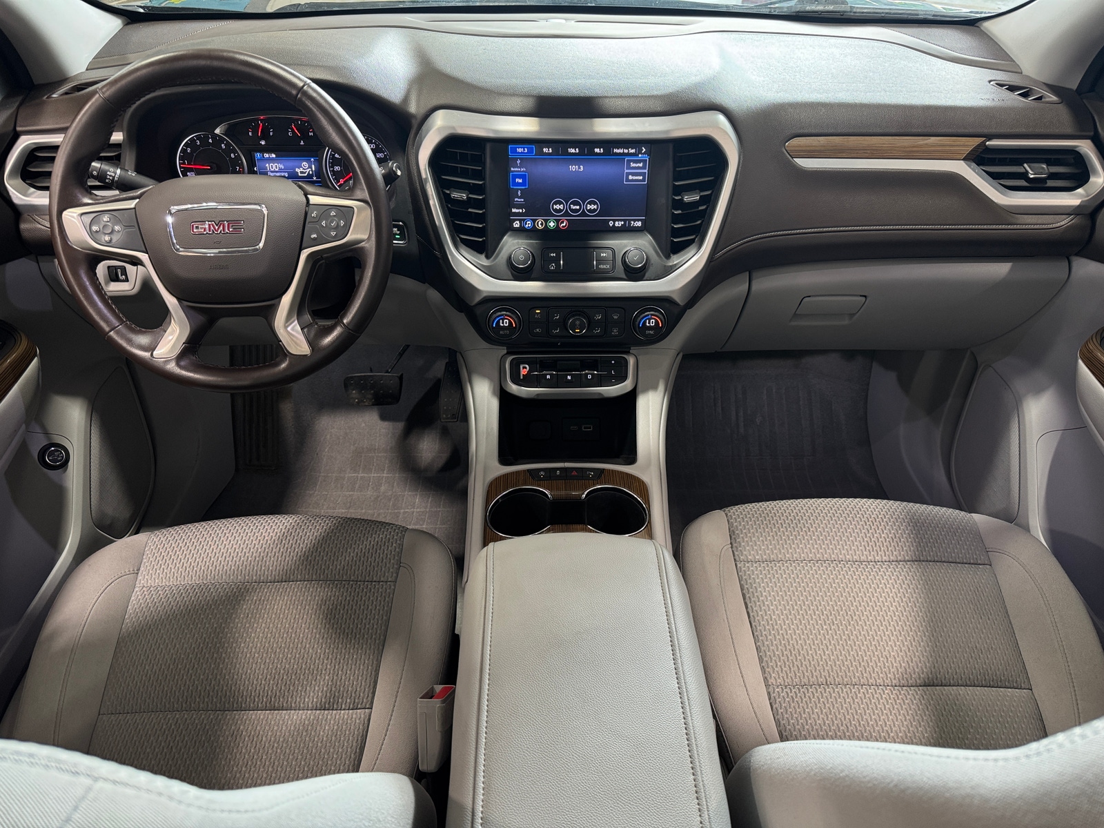Thumbnail: 2020 GMC Acadia - 3