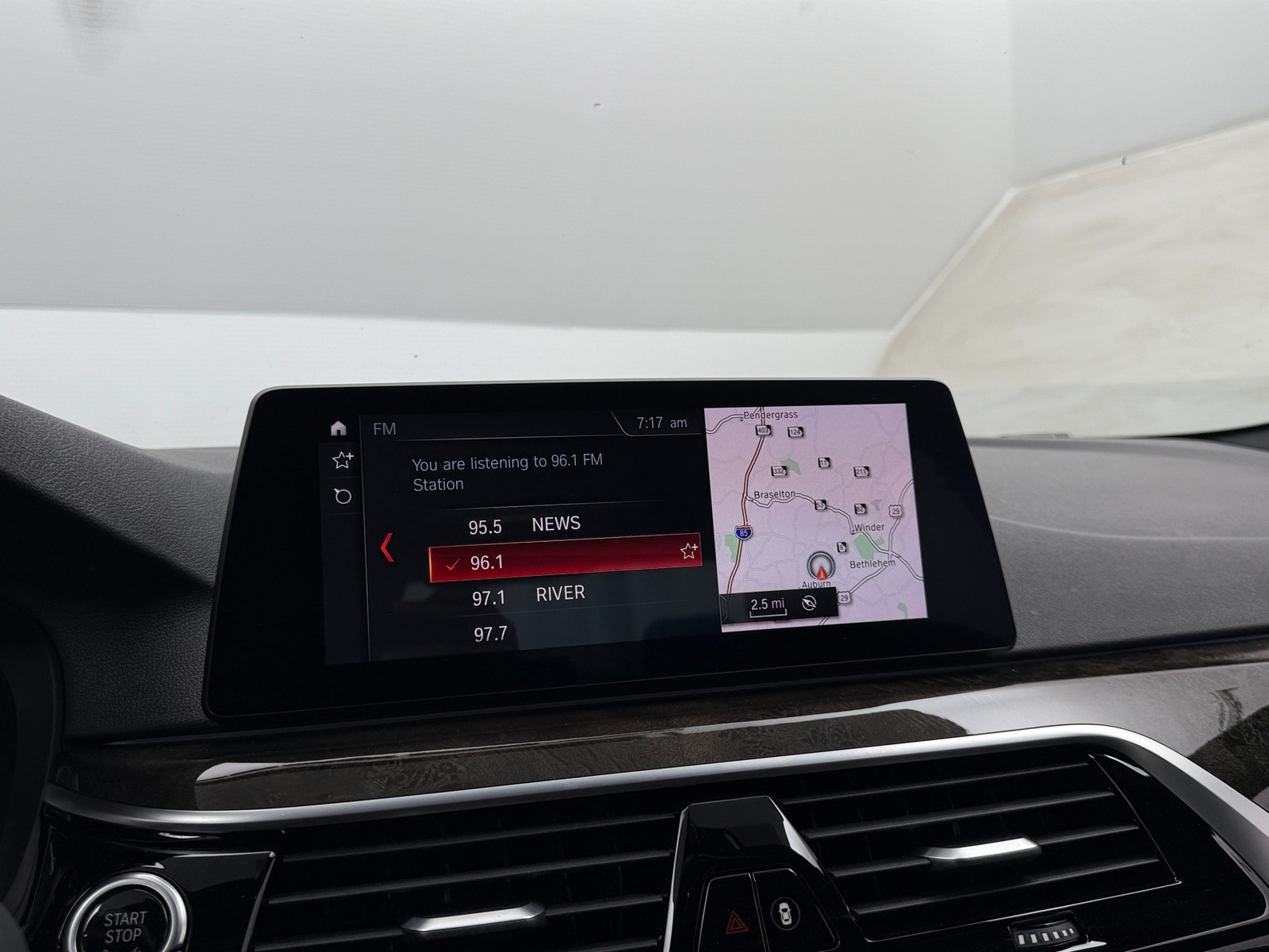 Thumbnail: 2019 BMW 5 Series - 3