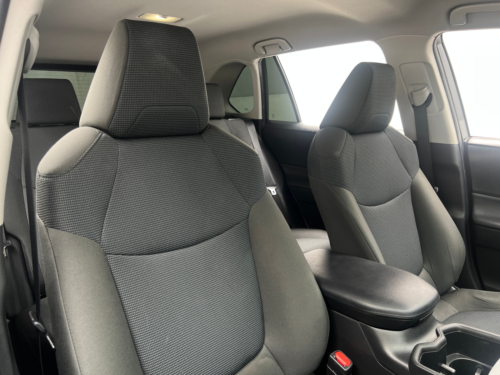 Thumbnail: 2022 Toyota RAV4 - 2