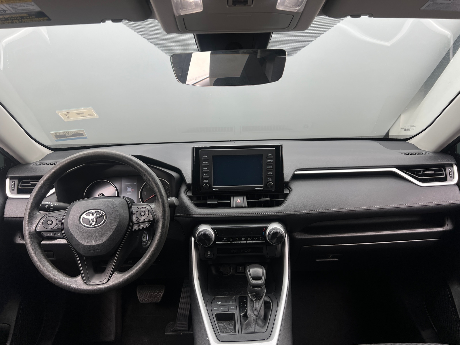 Thumbnail: 2022 Toyota RAV4 - 3