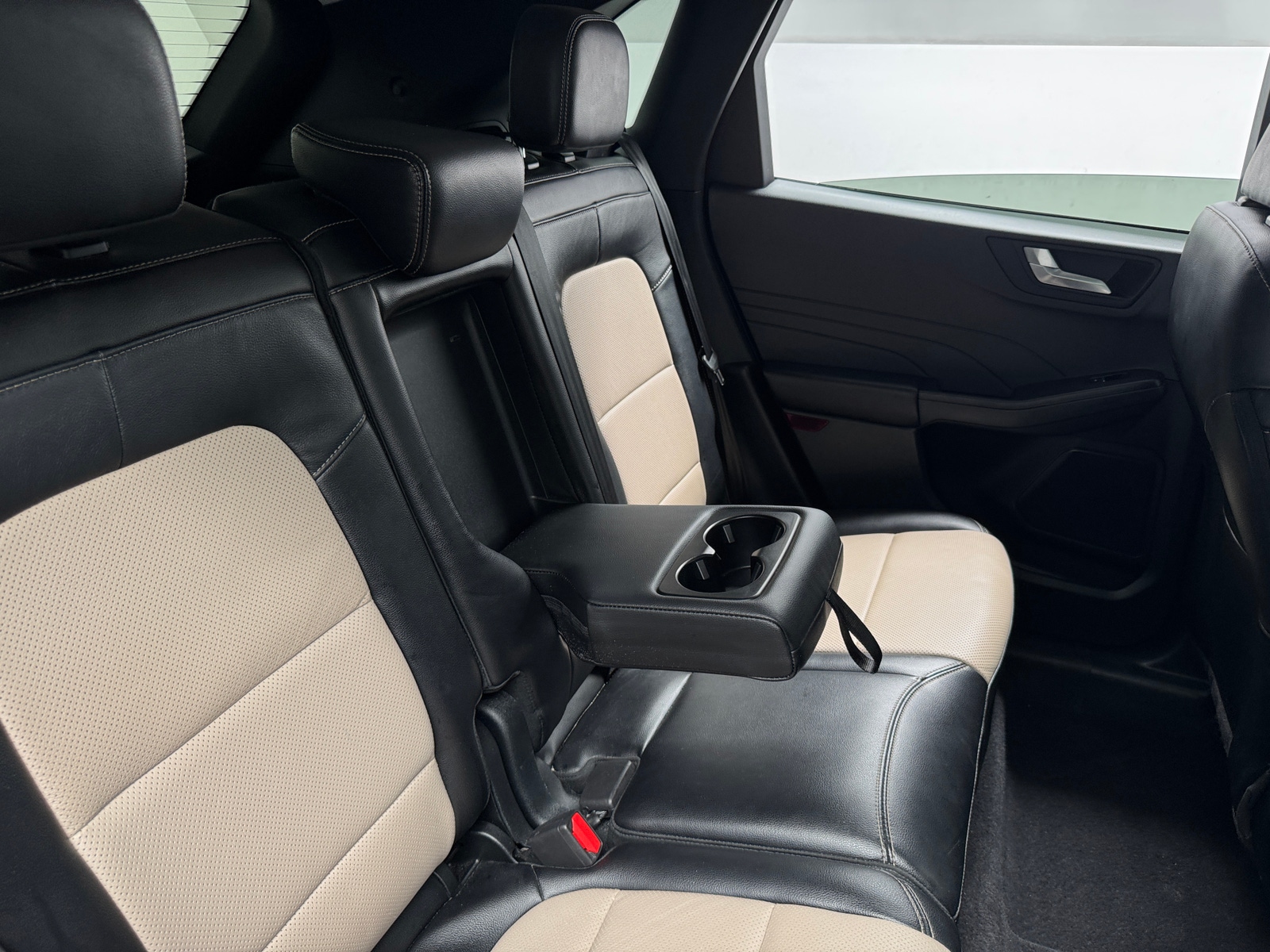 Thumbnail: 2021 Ford Escape - 5