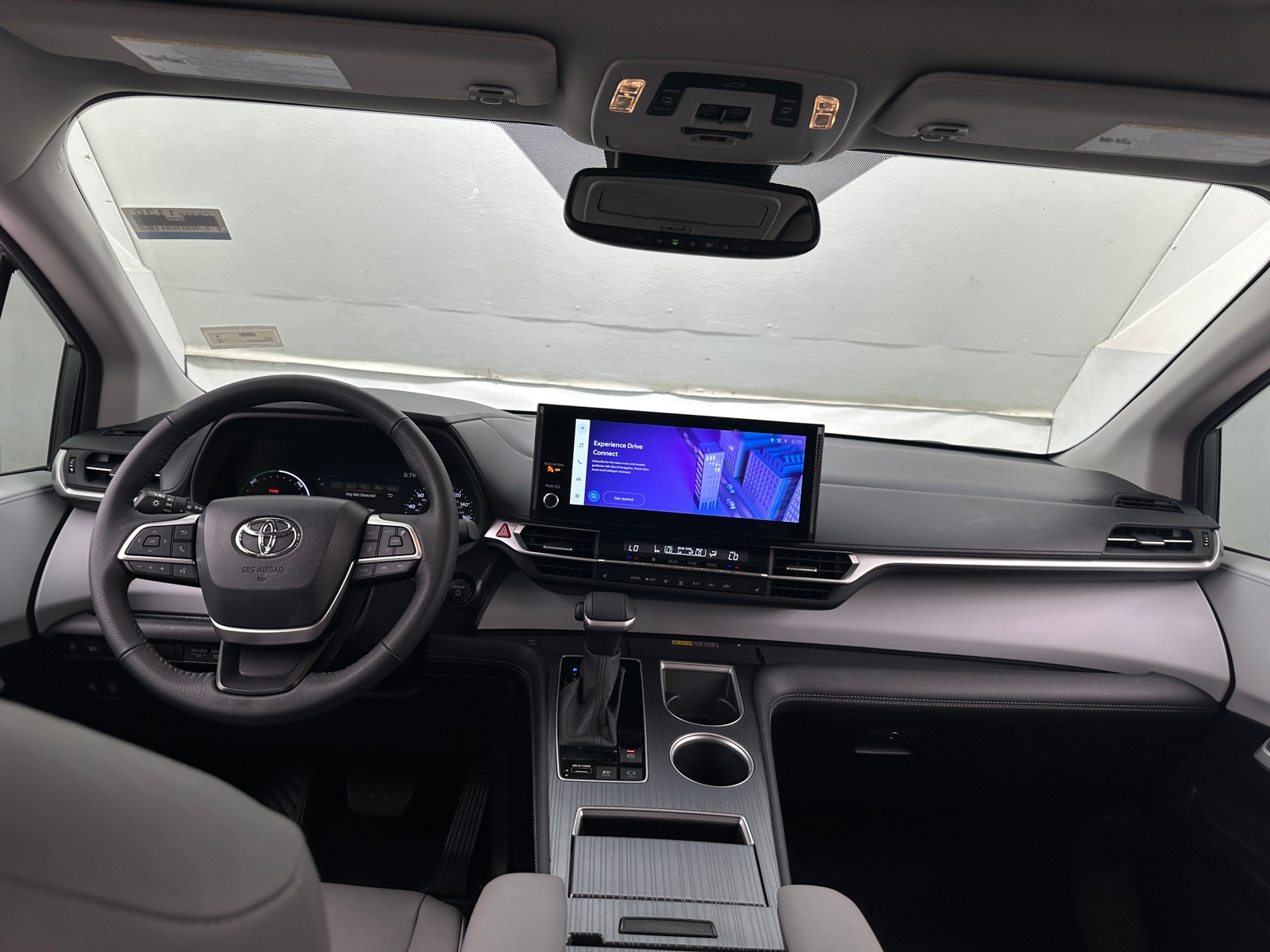 Thumbnail: 2026 Toyota Sienna - 2