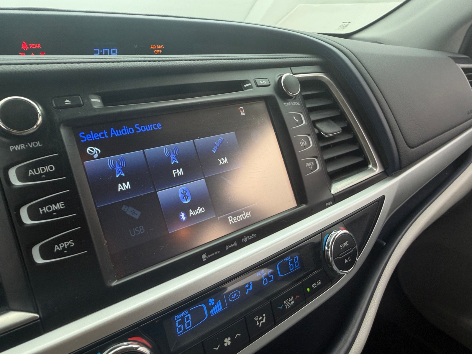 Thumbnail: 2019 Toyota Highlander - 3