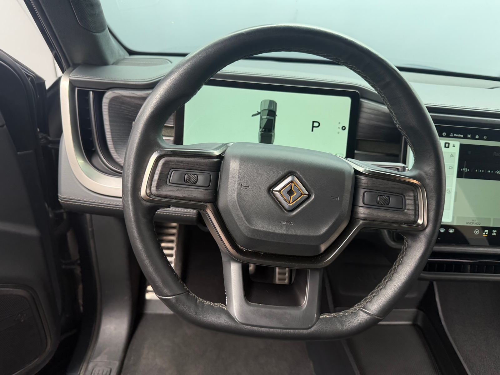 Thumbnail: 2023 Rivian R1T - 4