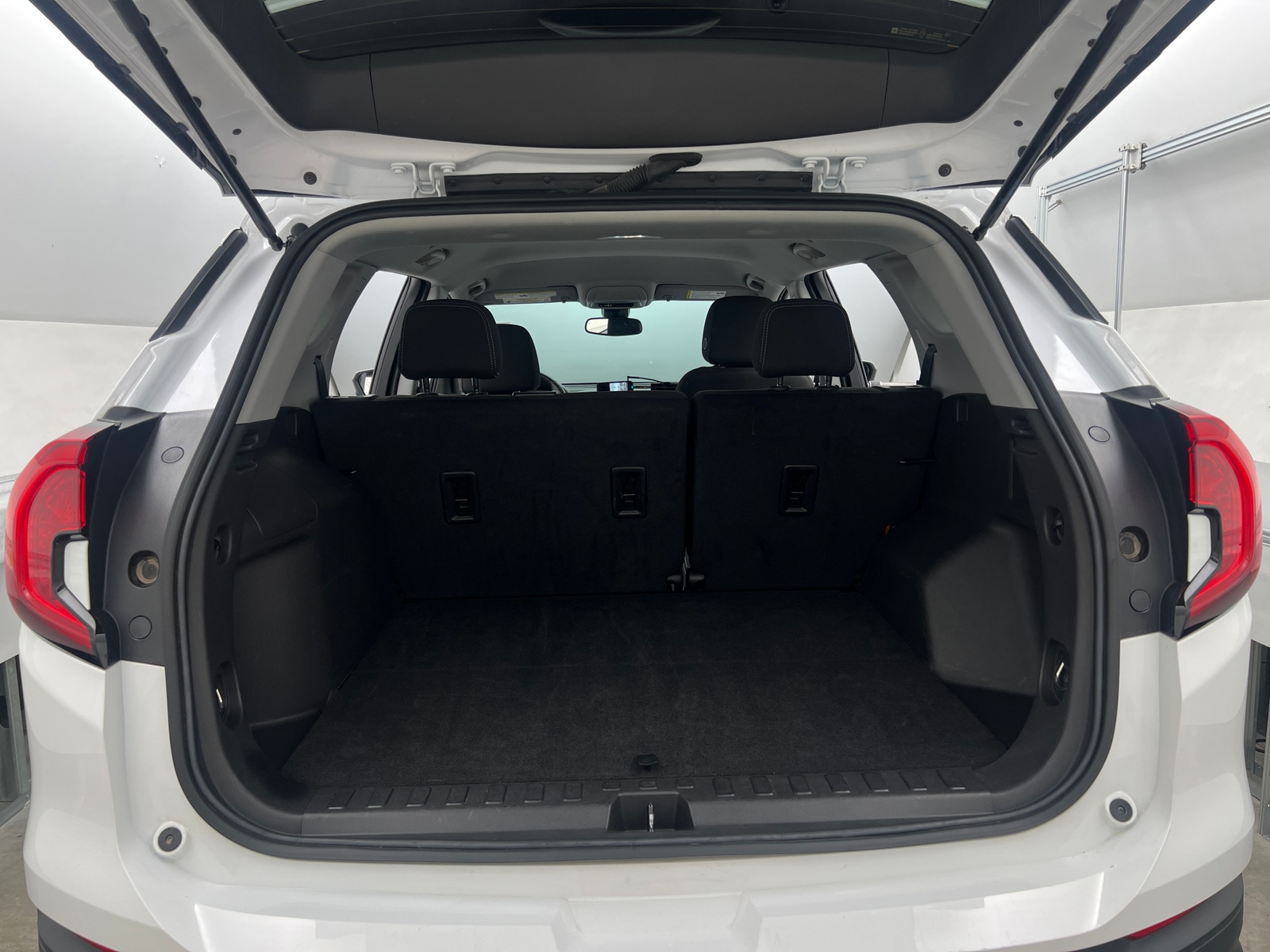 Thumbnail: 2024 GMC Terrain - 7