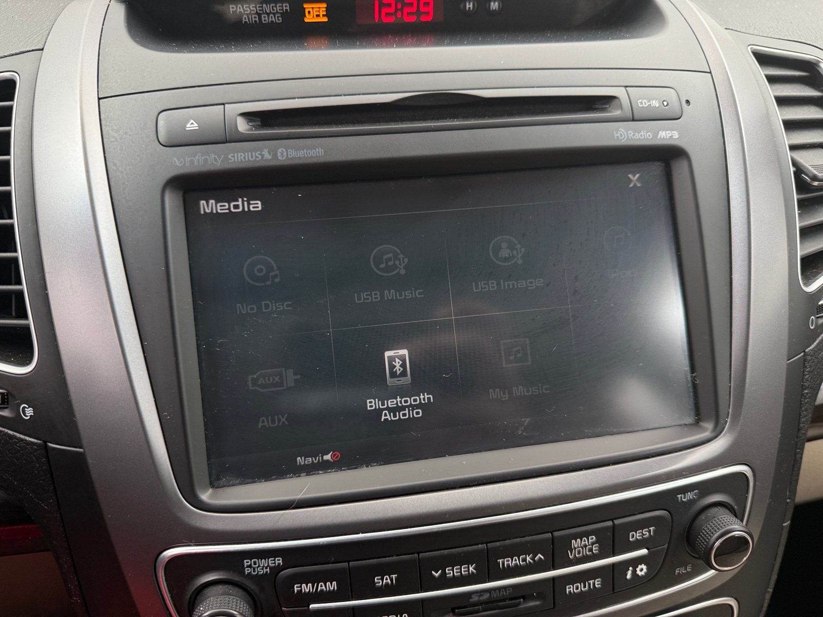 Thumbnail: 2014 Kia Sorento - 3