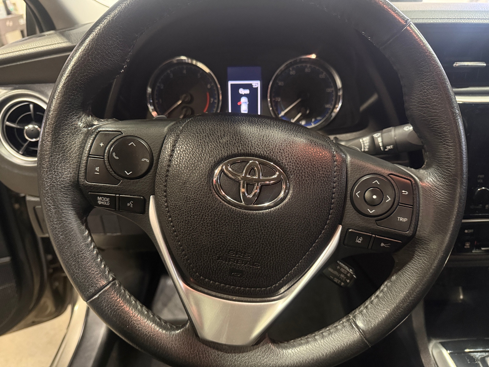 Thumbnail: 2017 Toyota Corolla - 5