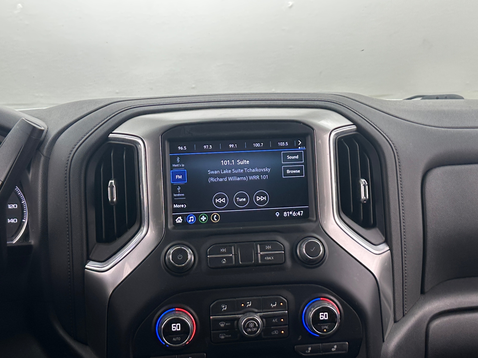 Thumbnail: 2021 Chevrolet Silverado 1500 - 4