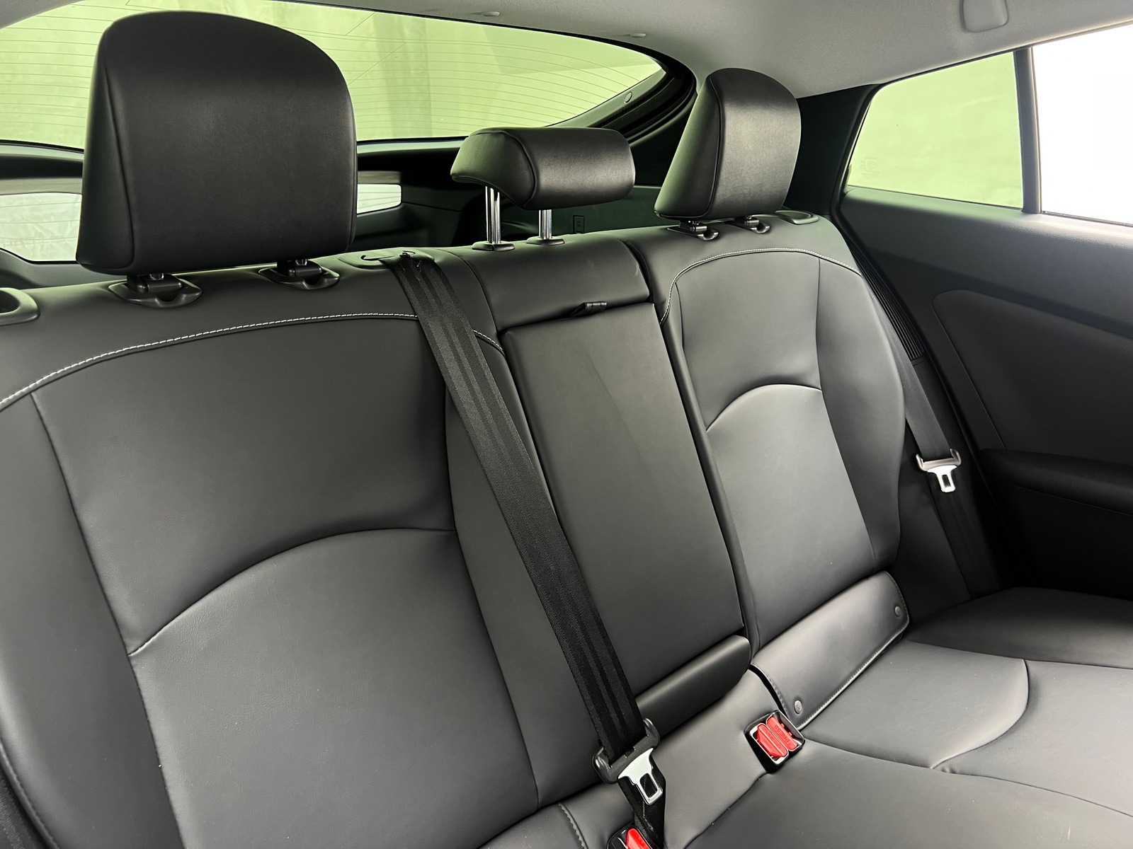 Thumbnail: 2022 Toyota Prius Prime - 6