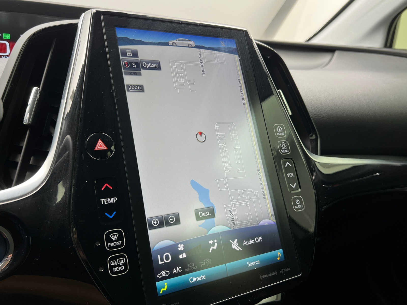 Thumbnail: 2022 Toyota Prius Prime - 4