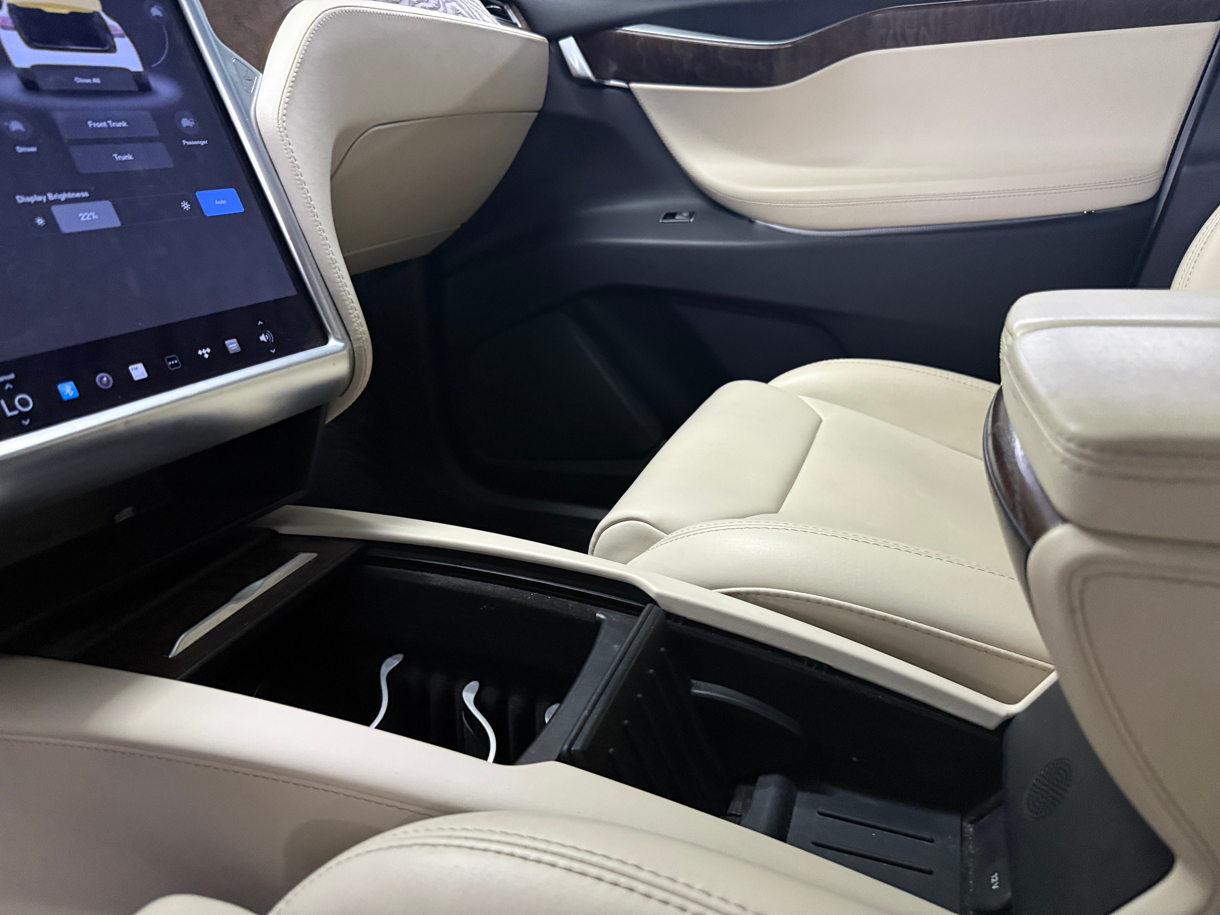 Used 2018 Tesla Model X 75D with VIN 5YJXCDE22JF088902 for sale in Auburn, WA