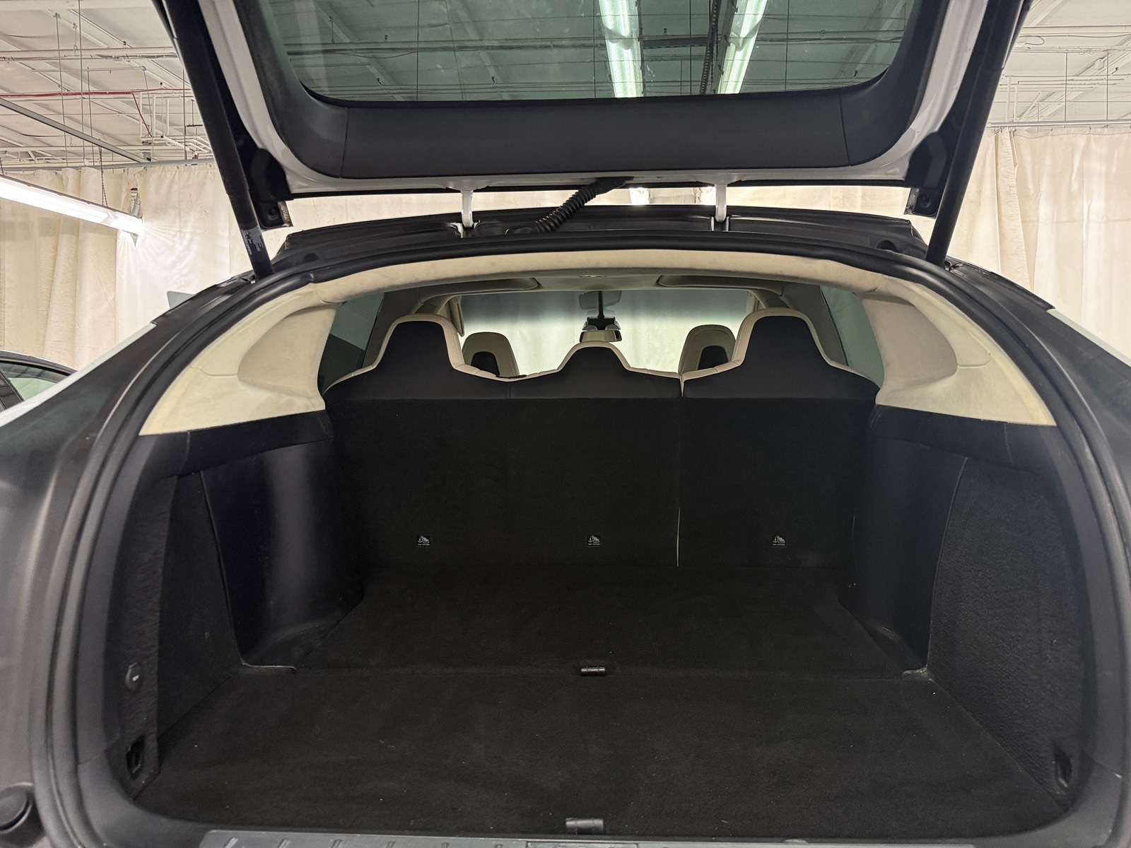 Thumbnail: 2018 Tesla Model X - 6