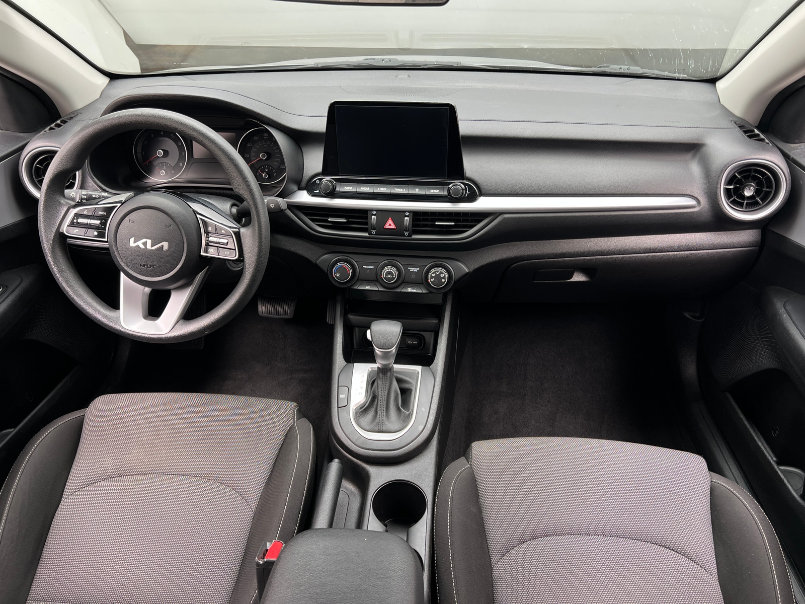 Thumbnail: 2023 Kia Forte - 3