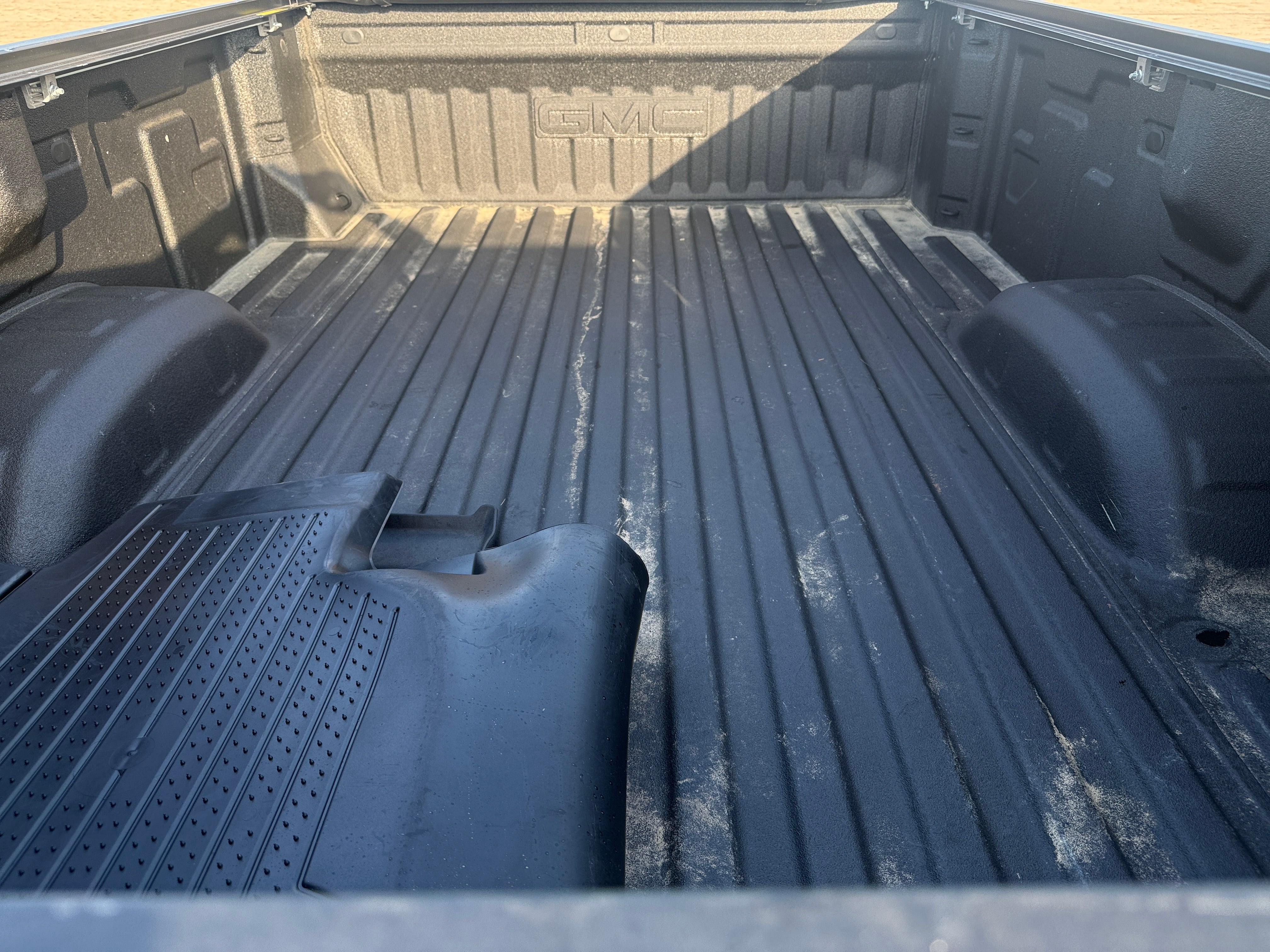 1GT4UTE70SF105537