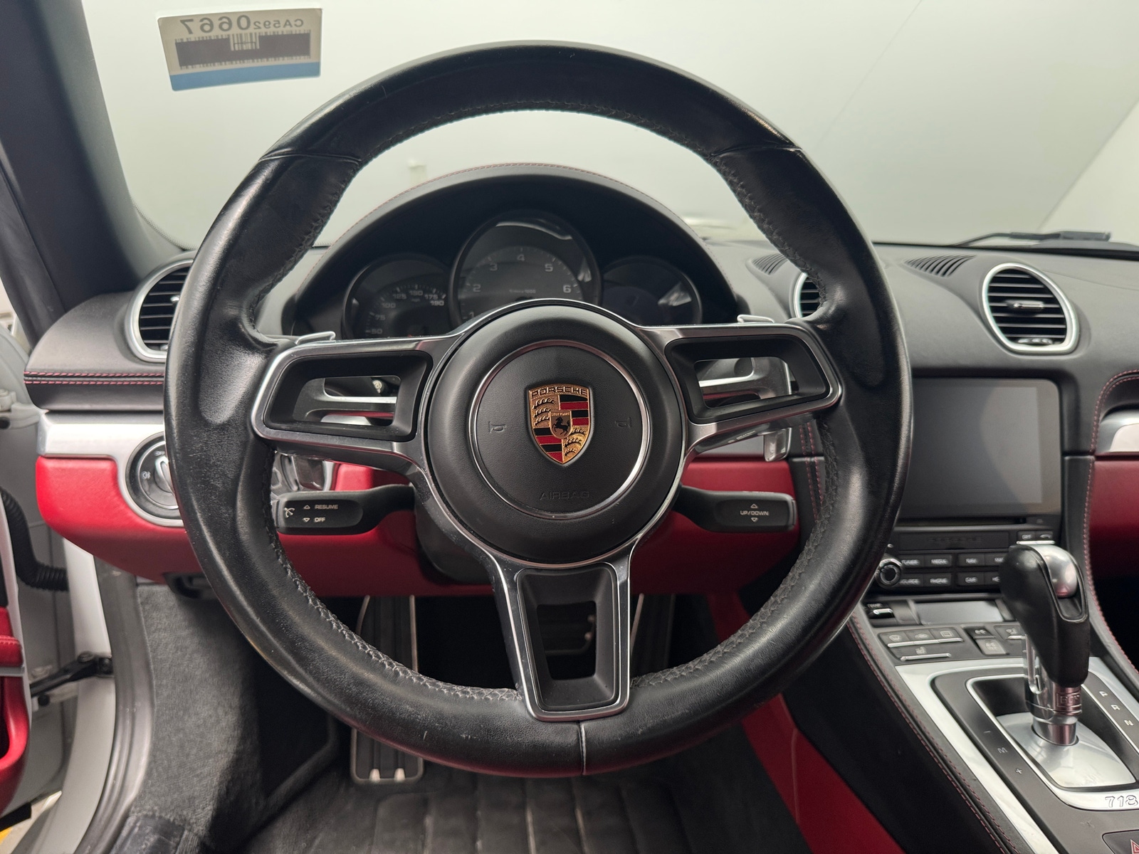 Thumbnail: 2018 Porsche 718 Boxster - 3