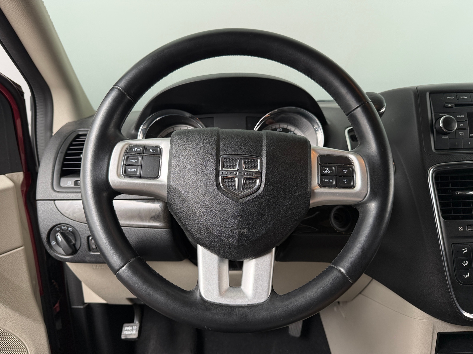 Thumbnail: 2016 Dodge Grand Caravan - 5