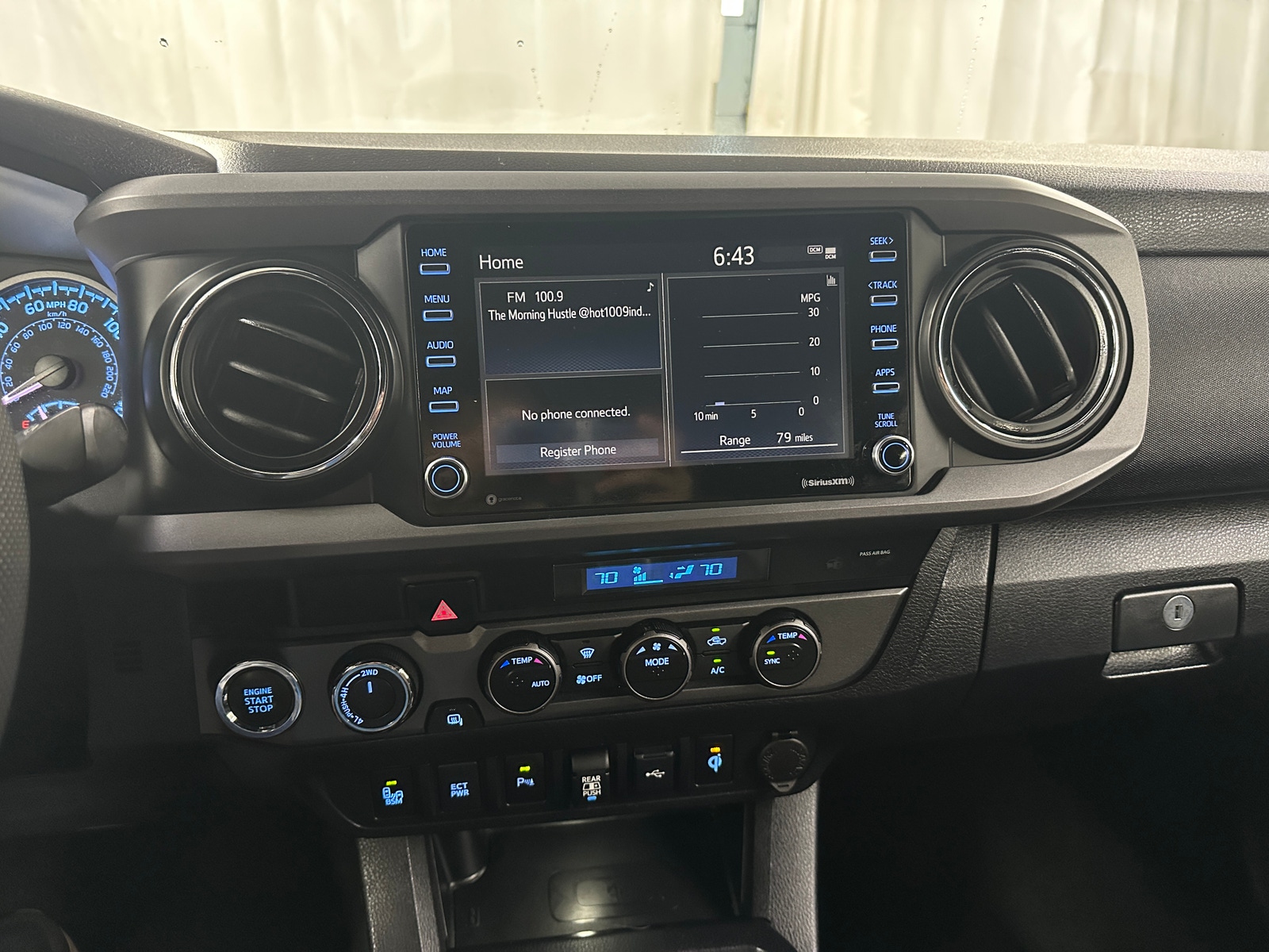 Thumbnail: 2021 Toyota Tacoma - 4