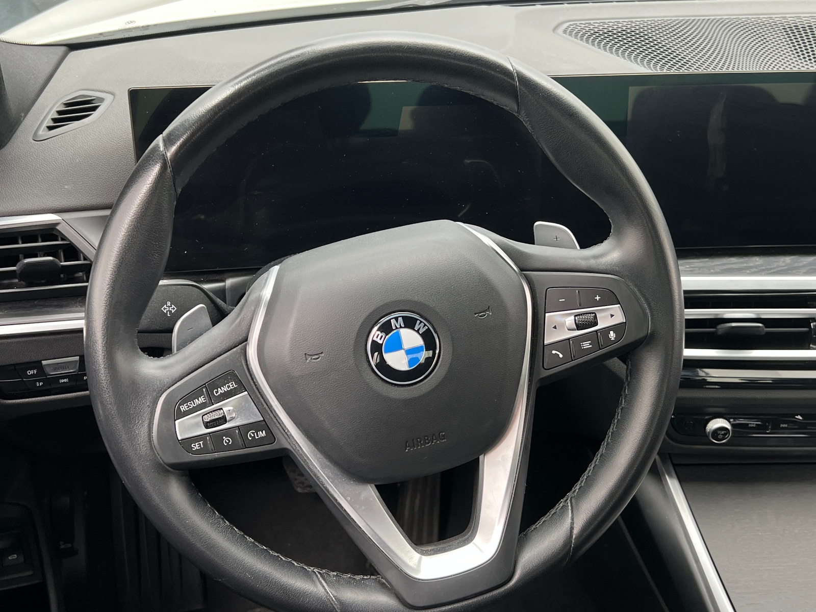 Thumbnail: 2024 BMW 3 Series - 4