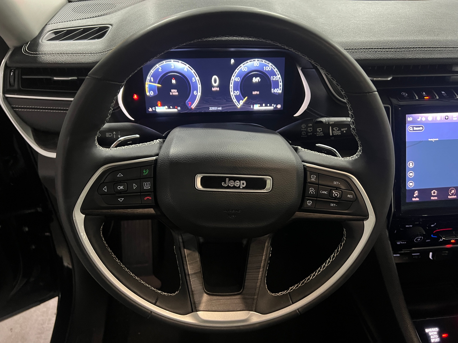 Thumbnail: 2023 Jeep Grand Cherokee - 4