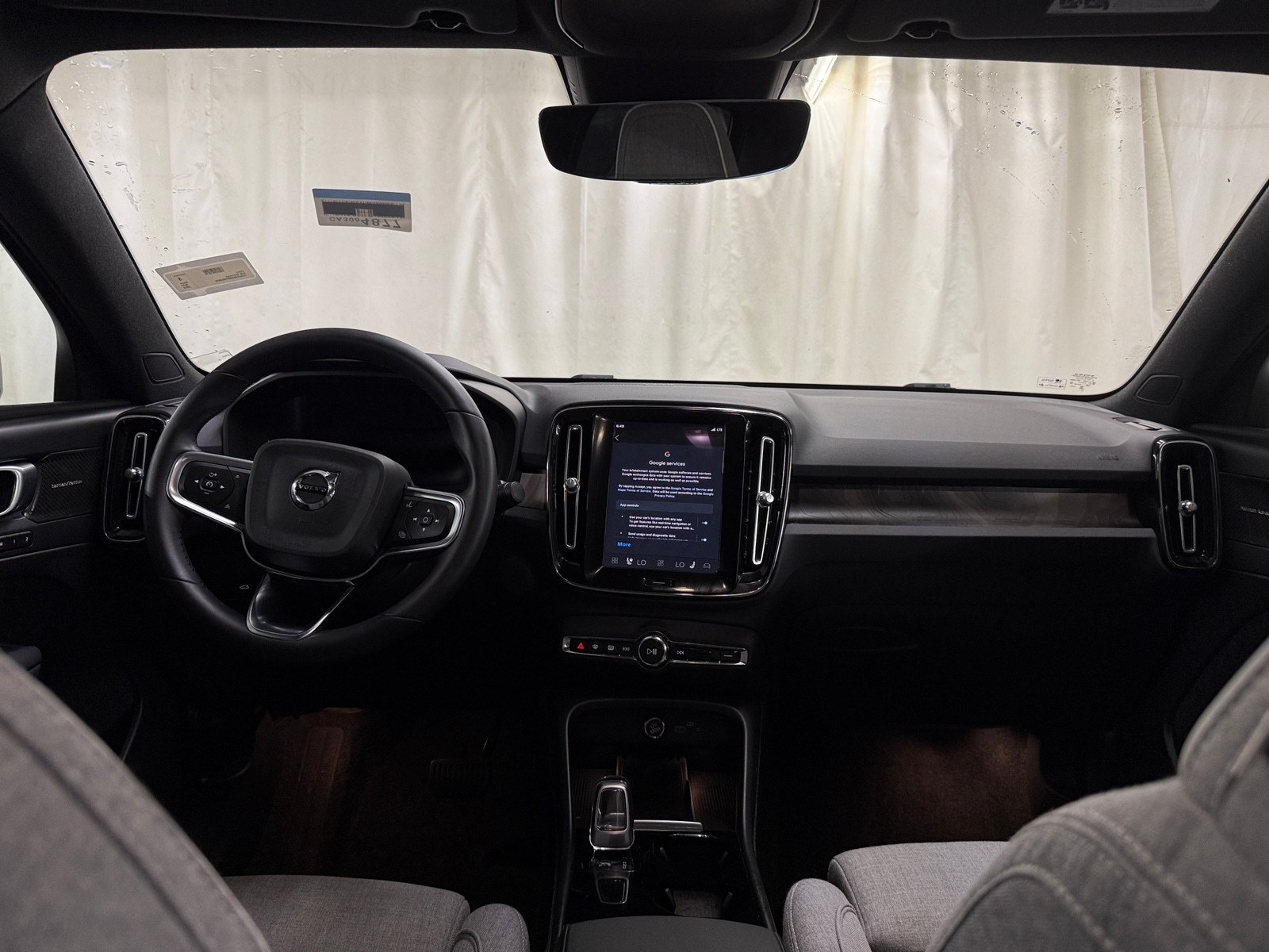 Thumbnail: 2023 Volvo C40 - 3