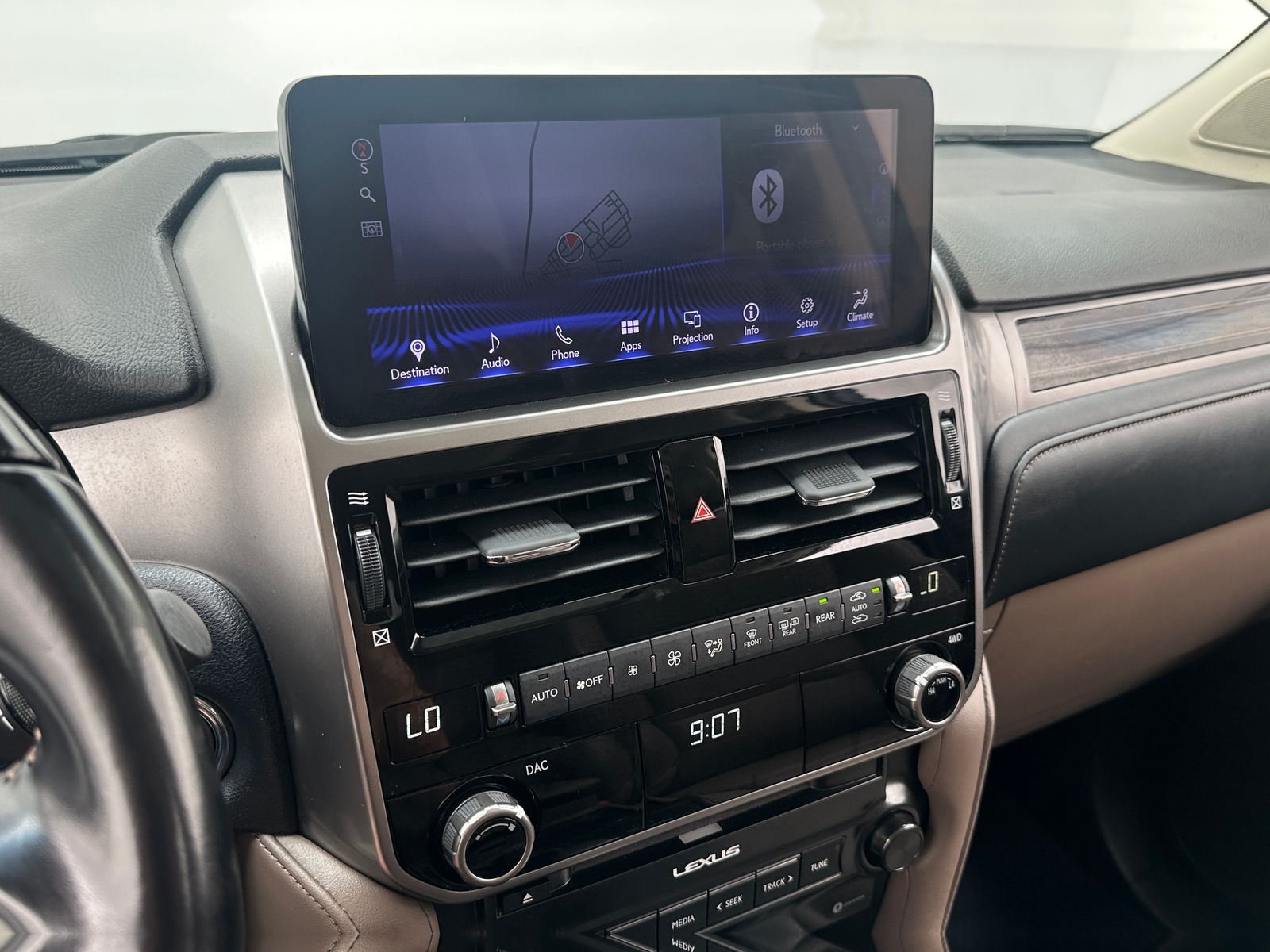 Thumbnail: 2022 Lexus GX - 3