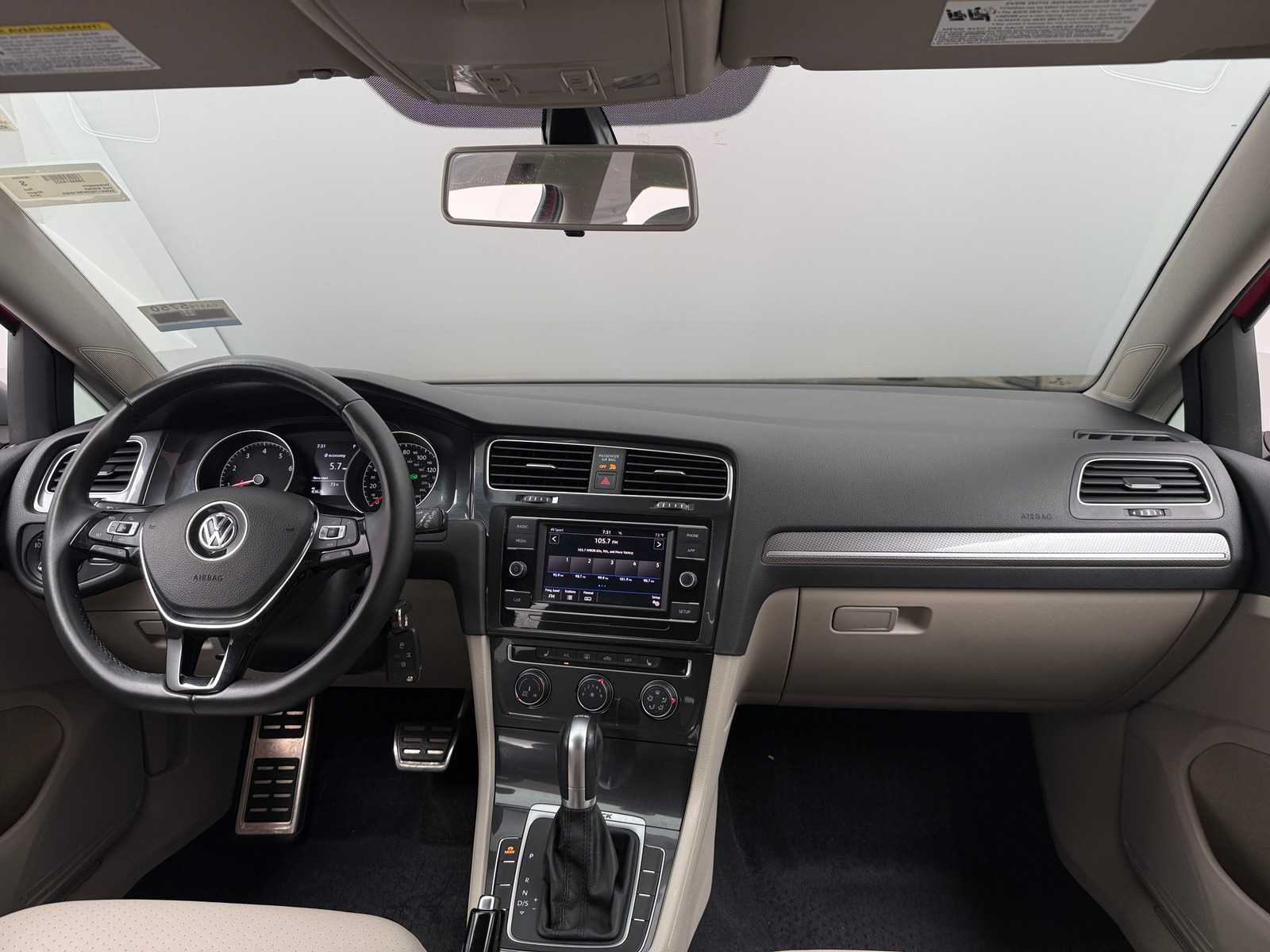 Thumbnail: 2019 Volkswagen Golf - 2