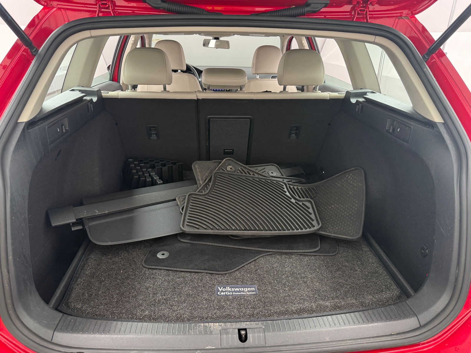 Thumbnail: 2019 Volkswagen Golf - 6