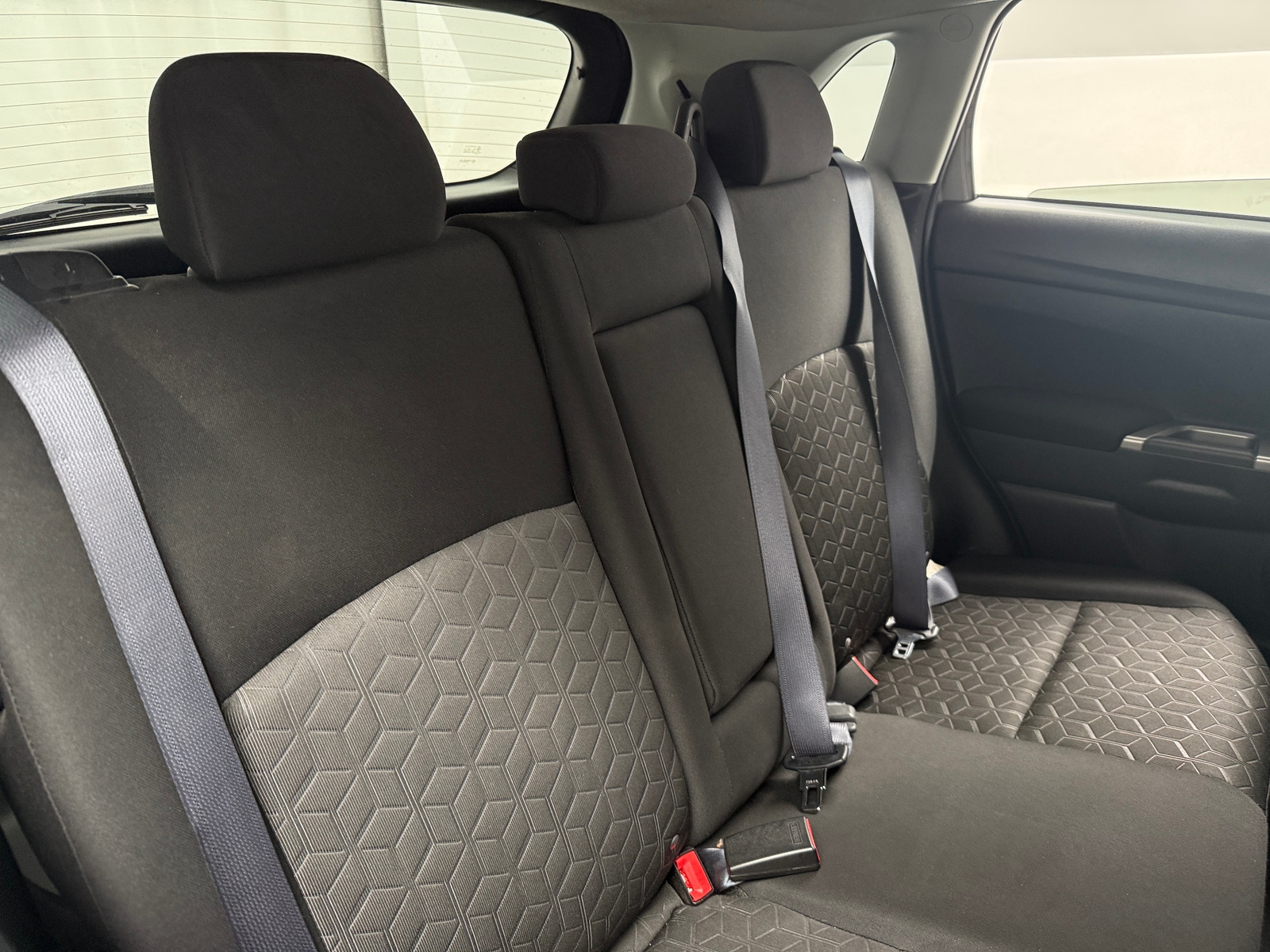 Thumbnail: 2020 Mitsubishi Outlander Sport - 6