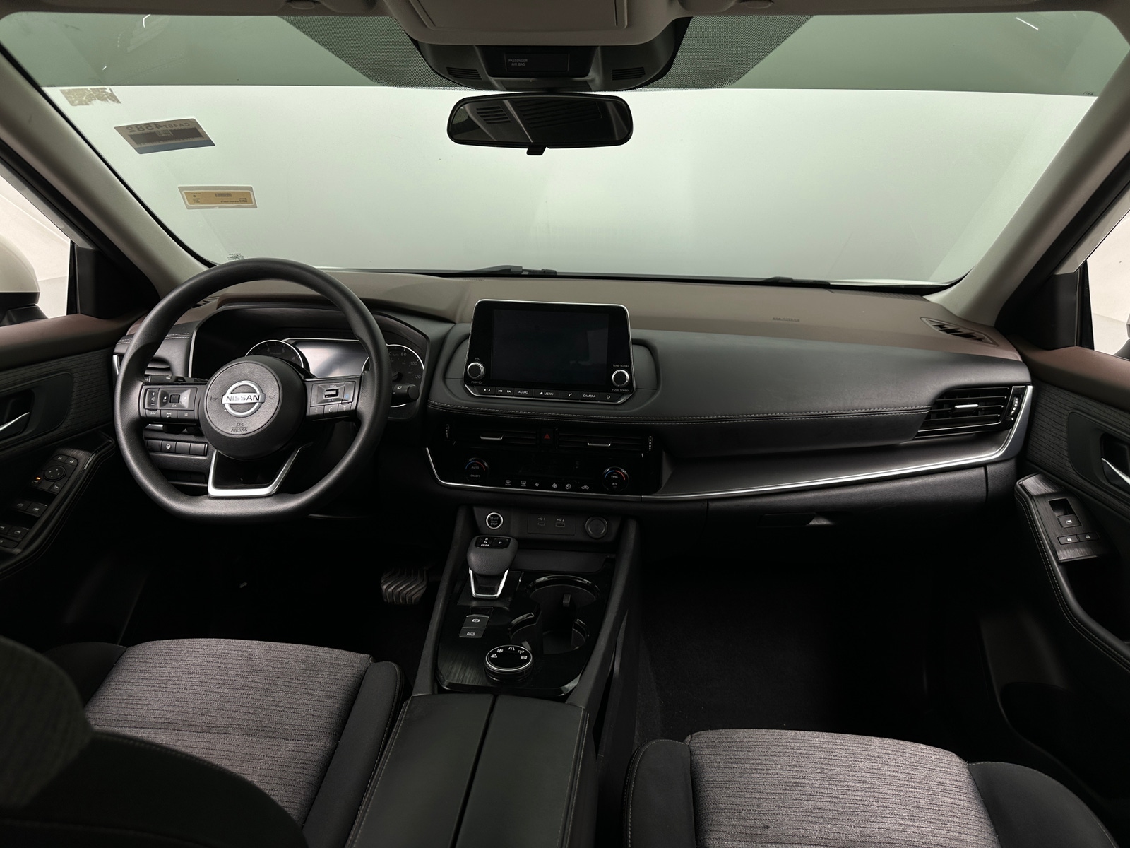 Thumbnail: 2021 Nissan Rogue - 3