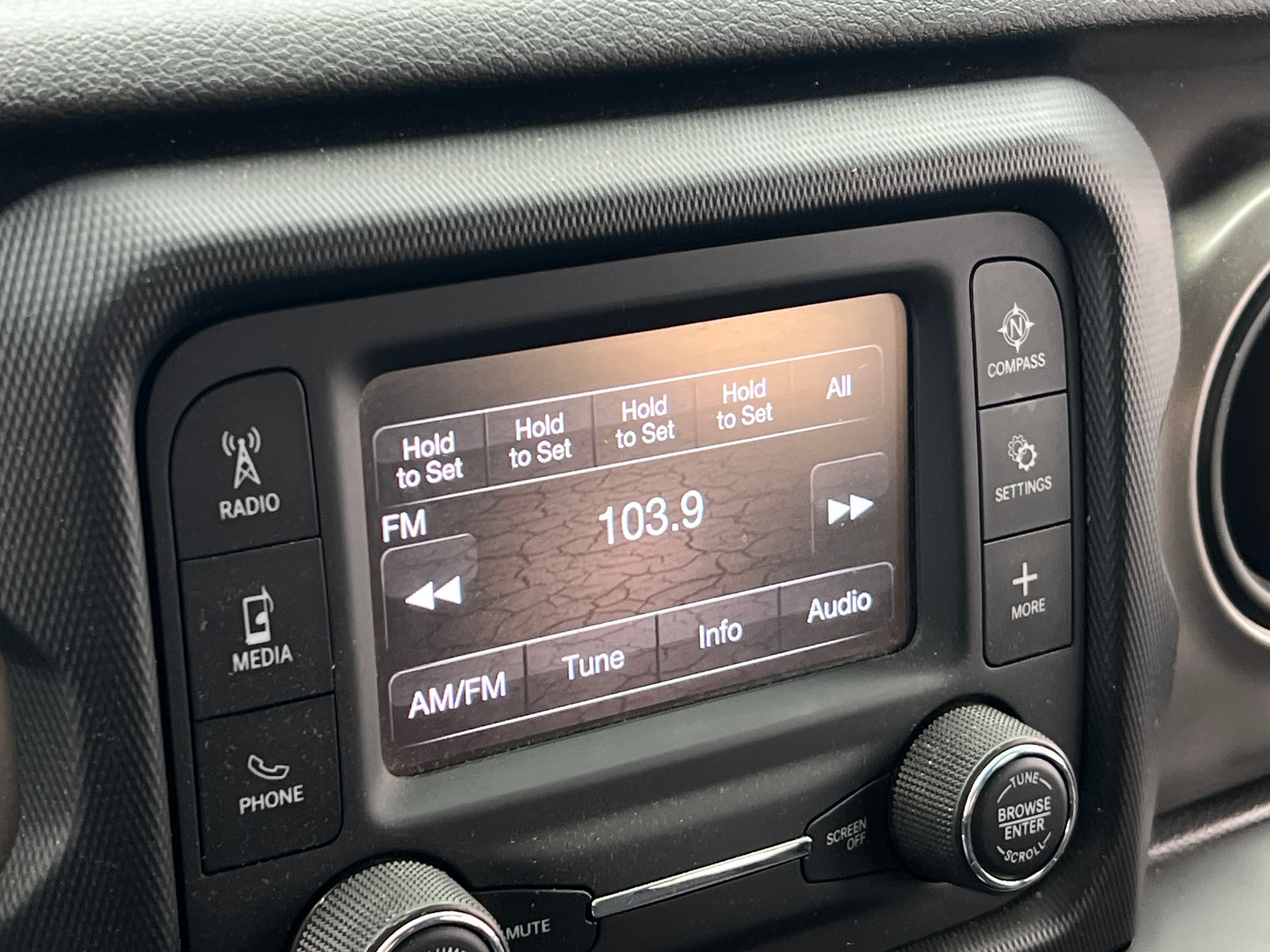 Thumbnail: 2020 Jeep Gladiator - 4