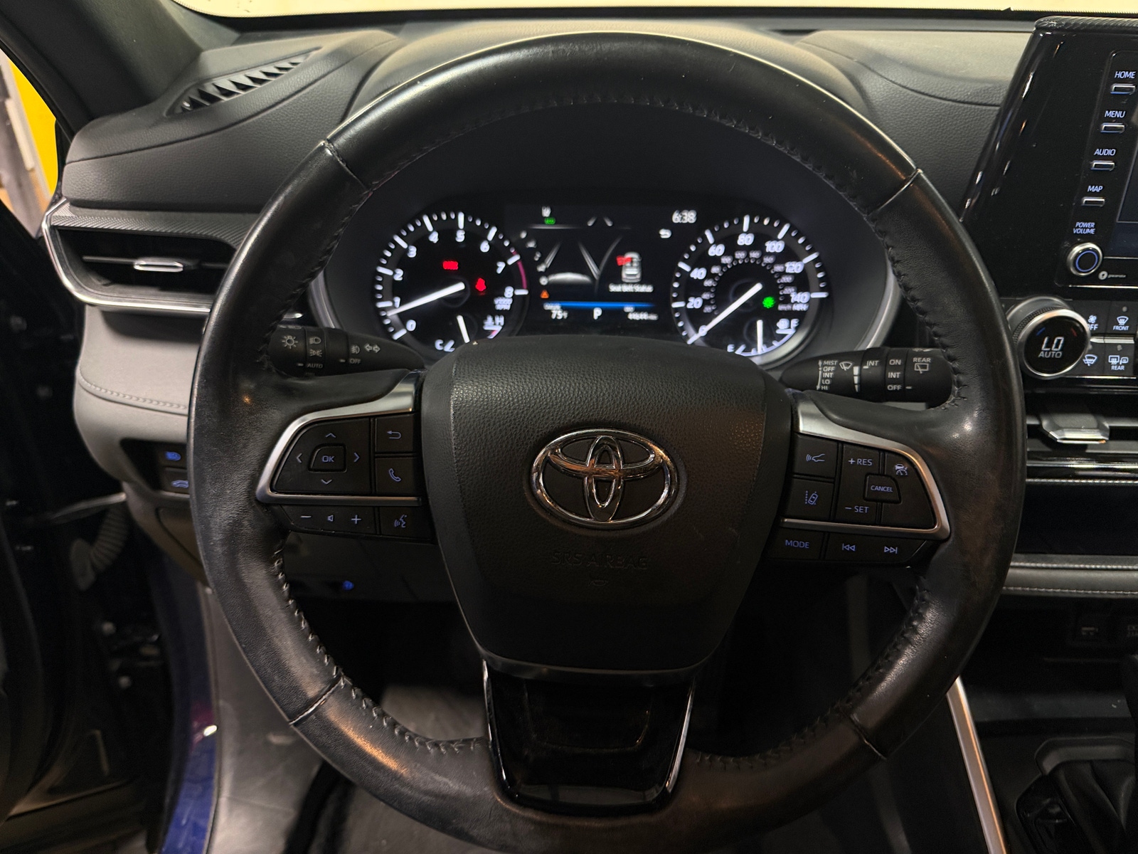 Thumbnail: 2021 Toyota Highlander - 5