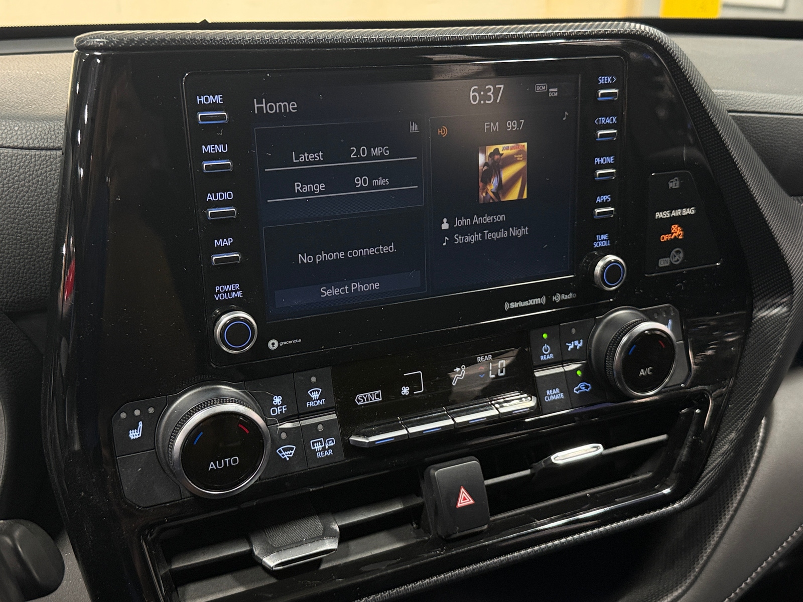 Thumbnail: 2021 Toyota Highlander - 4