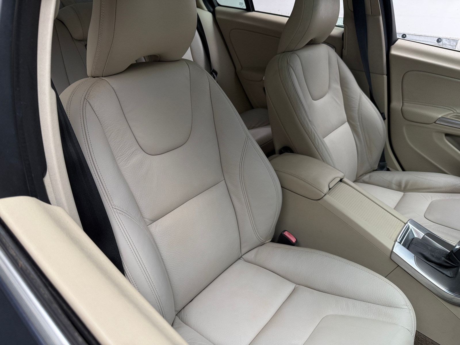 Thumbnail: 2013 Volvo S60 - 2