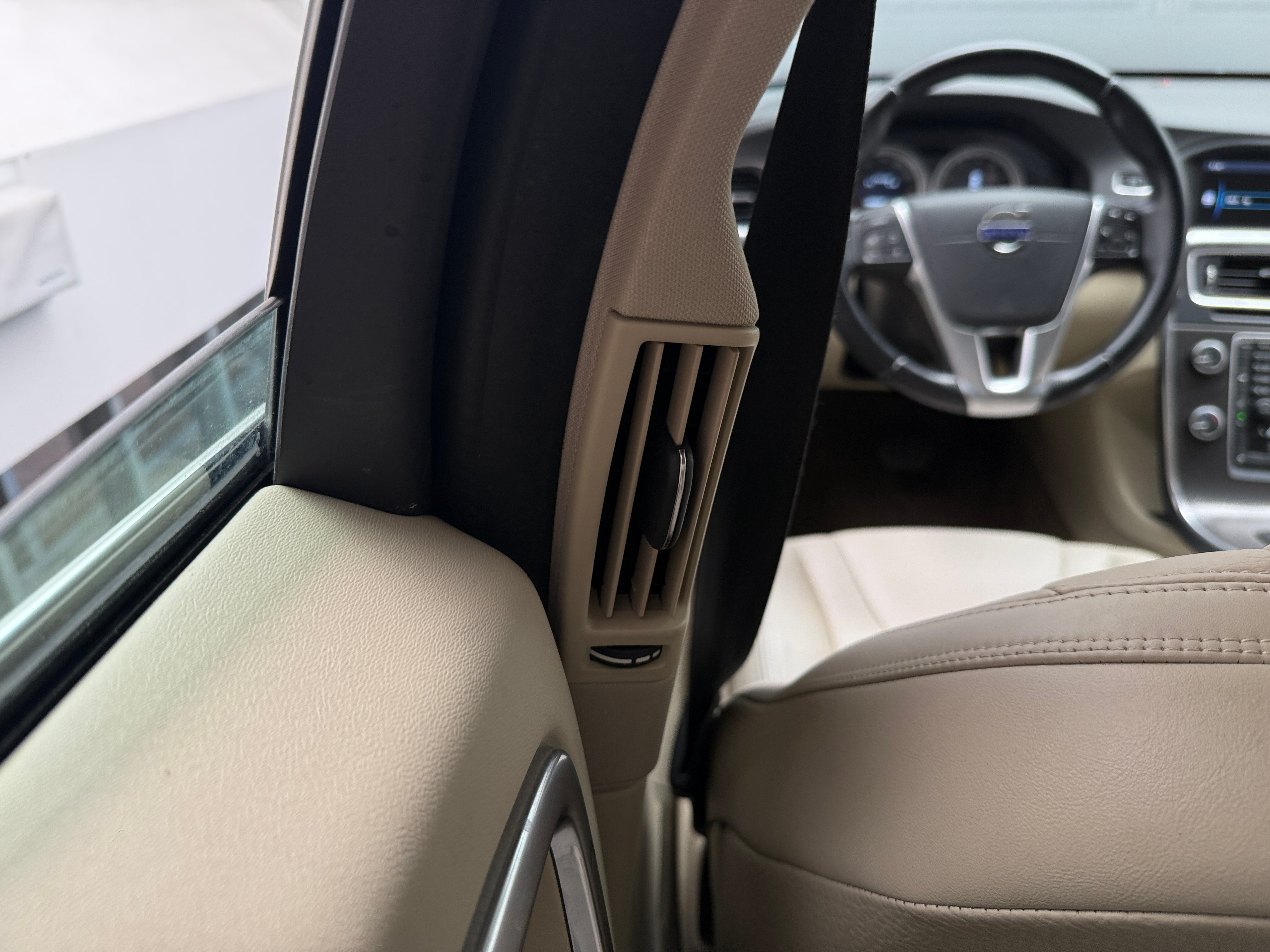 Used 2013 Volvo S60 T5 with VIN YV1612FS9D2217711 for sale in Colonial Heights, VA