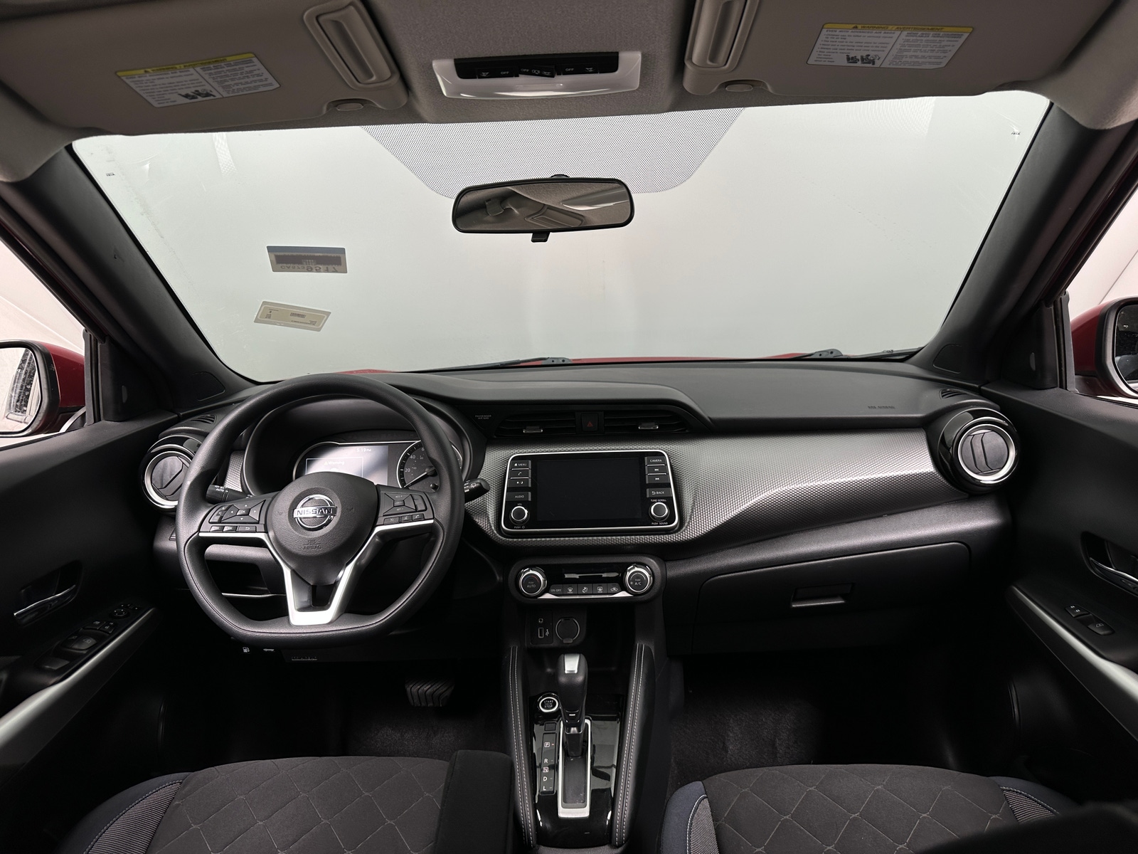 Thumbnail: 2018 Nissan Kicks - 3