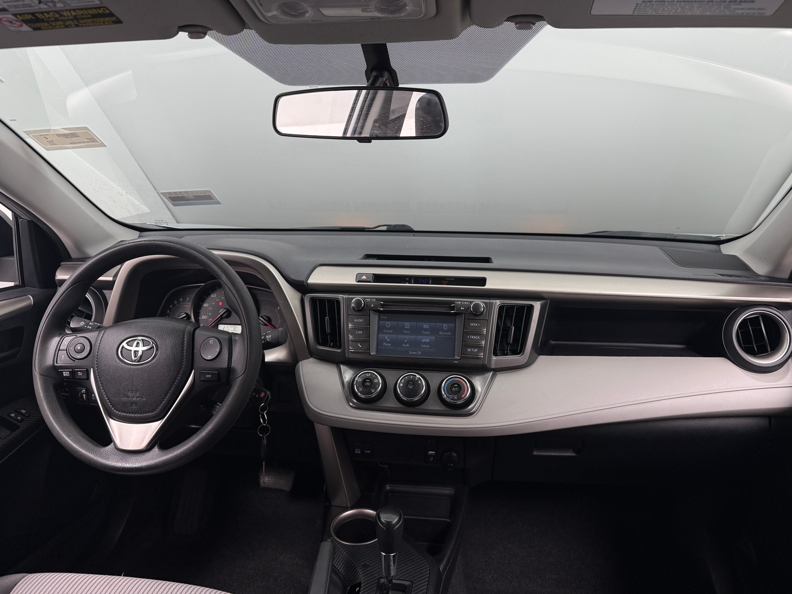 Thumbnail: 2015 Toyota RAV4 - 3