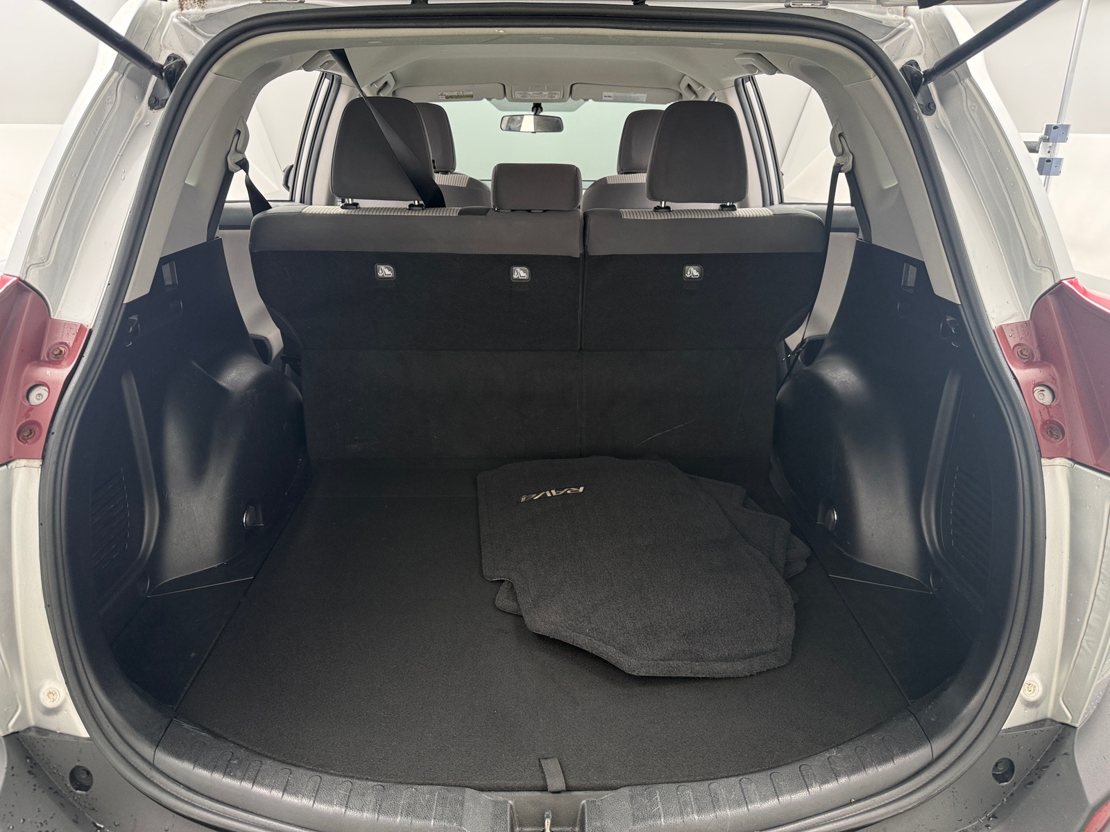 Thumbnail: 2015 Toyota RAV4 - 7