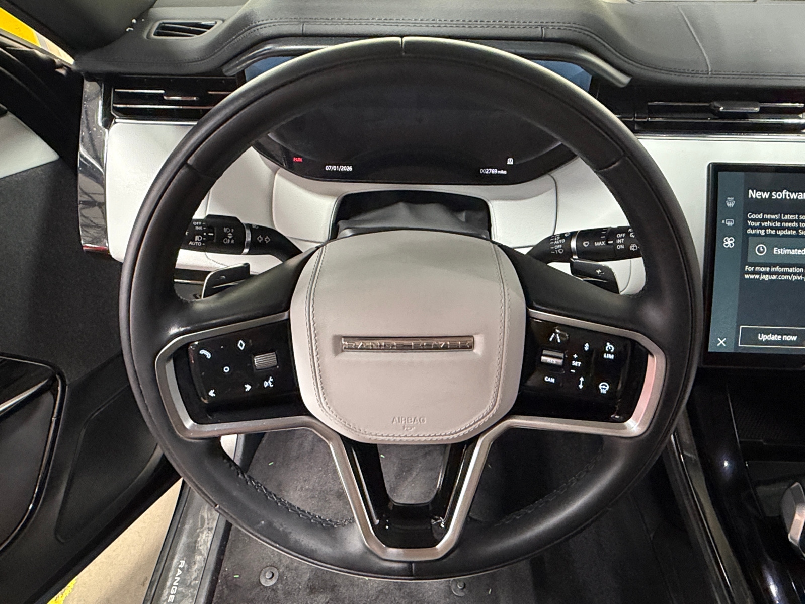 Thumbnail: 2024 Land Rover Range Rover Sport - 4