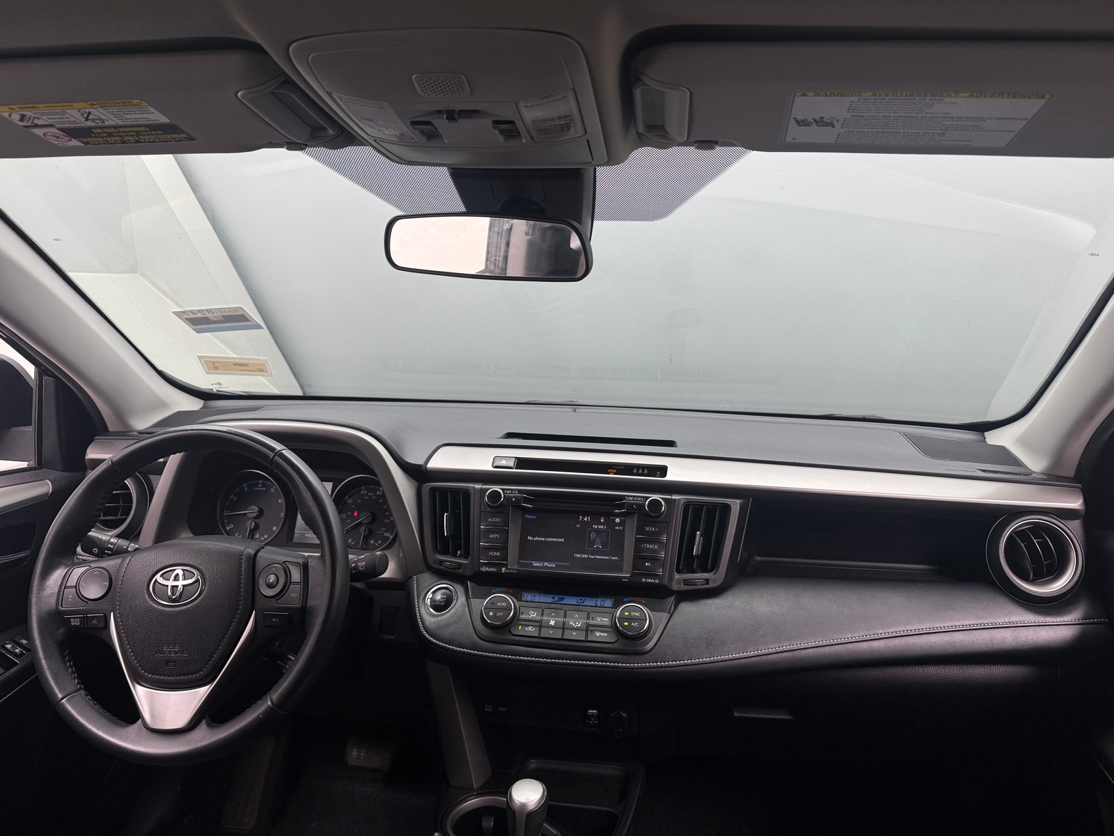 Thumbnail: 2018 Toyota RAV4 - 3