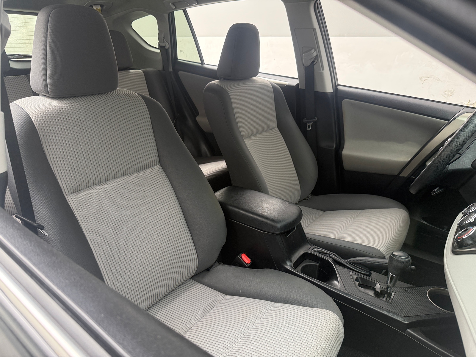 Thumbnail: 2014 Toyota RAV4 - 2