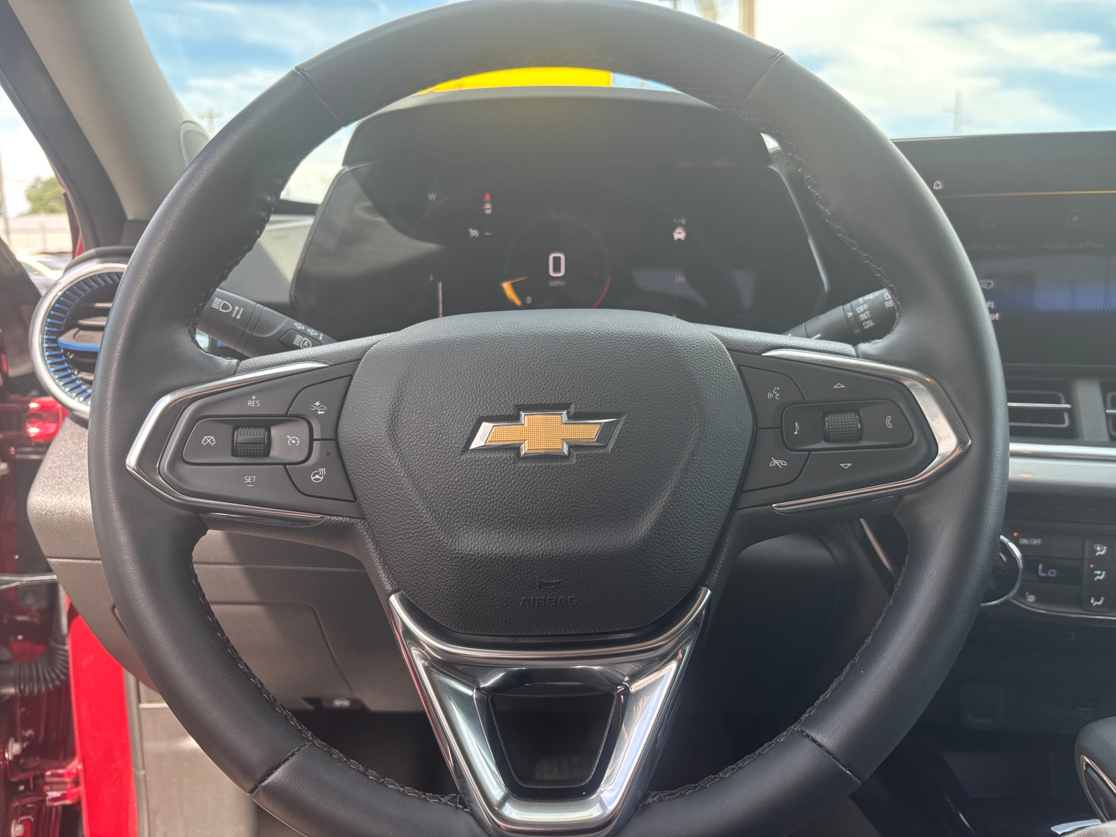 Thumbnail: 2025 Chevrolet Trax - 5