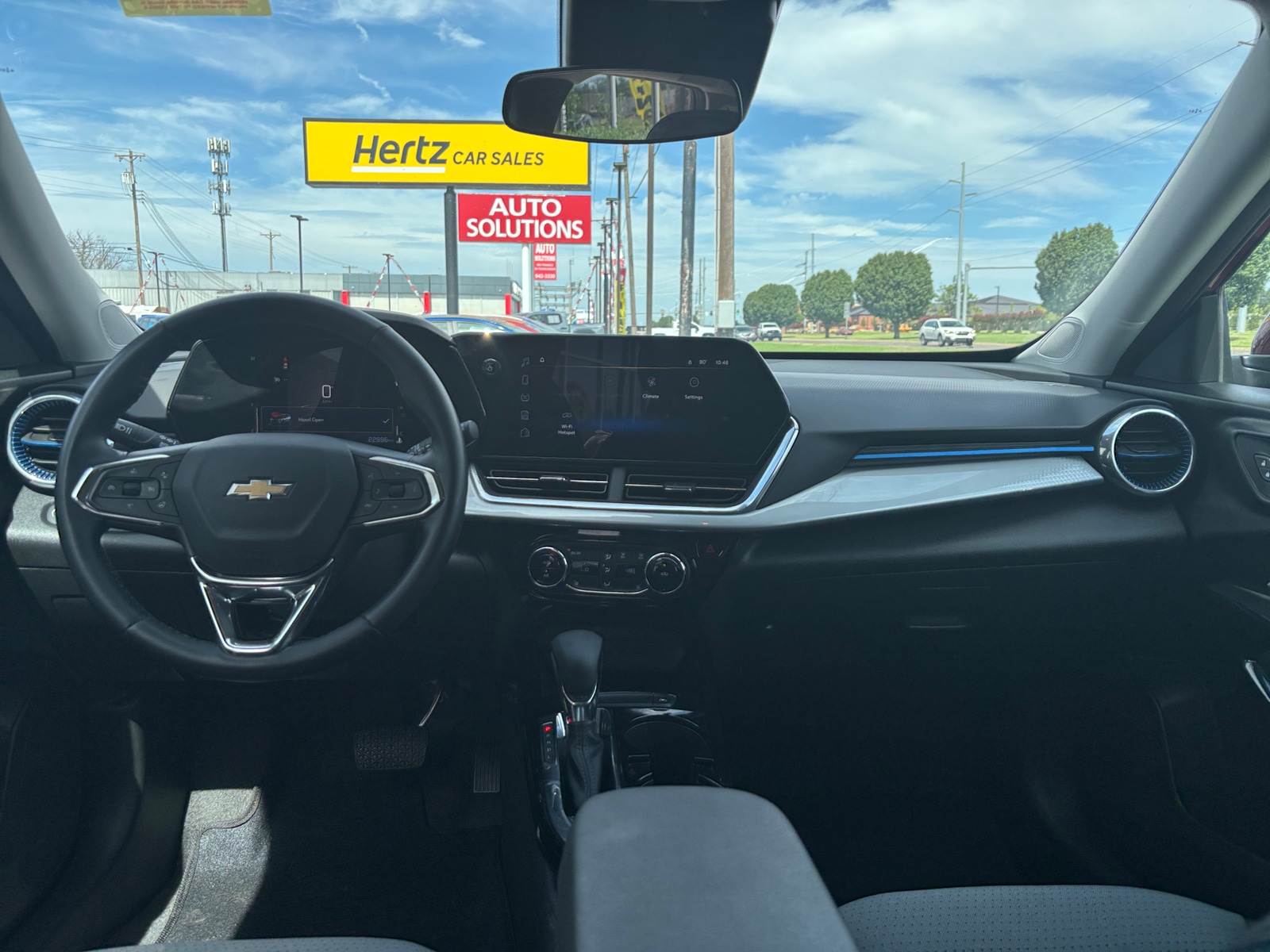 Thumbnail: 2025 Chevrolet Trax - 3