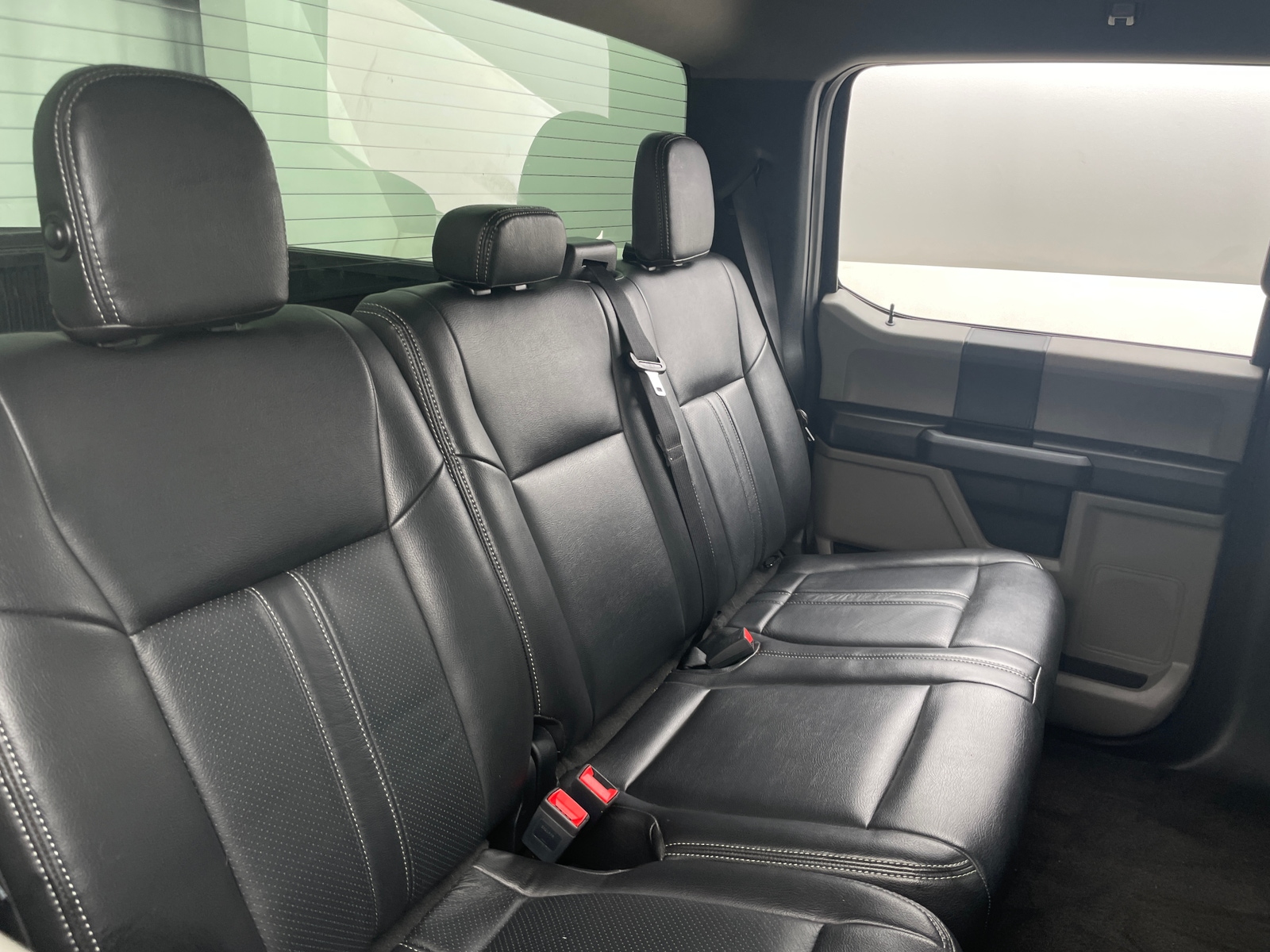Thumbnail: 2019 Ford Econoline - 6