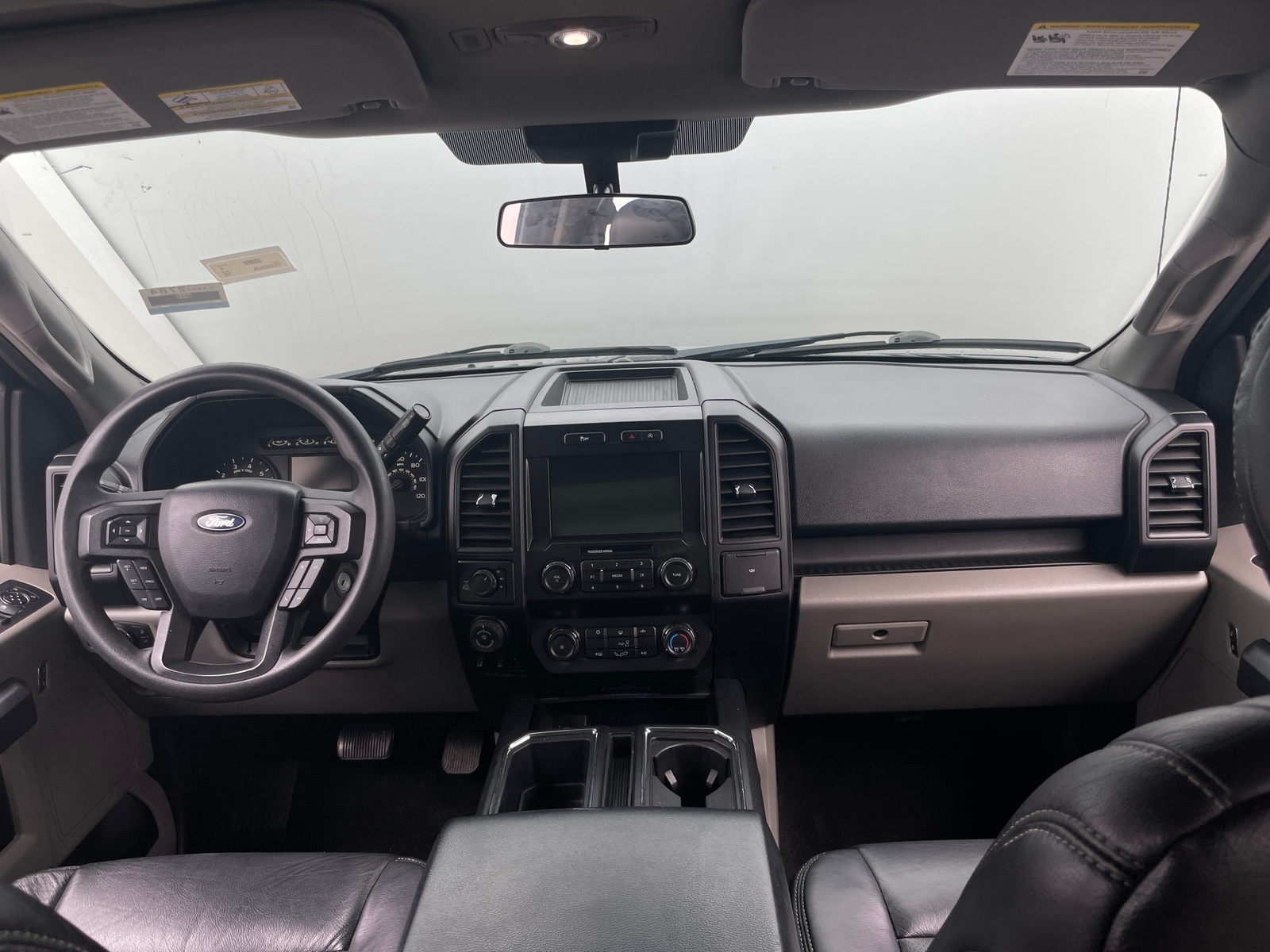Thumbnail: 2019 Ford Econoline - 3